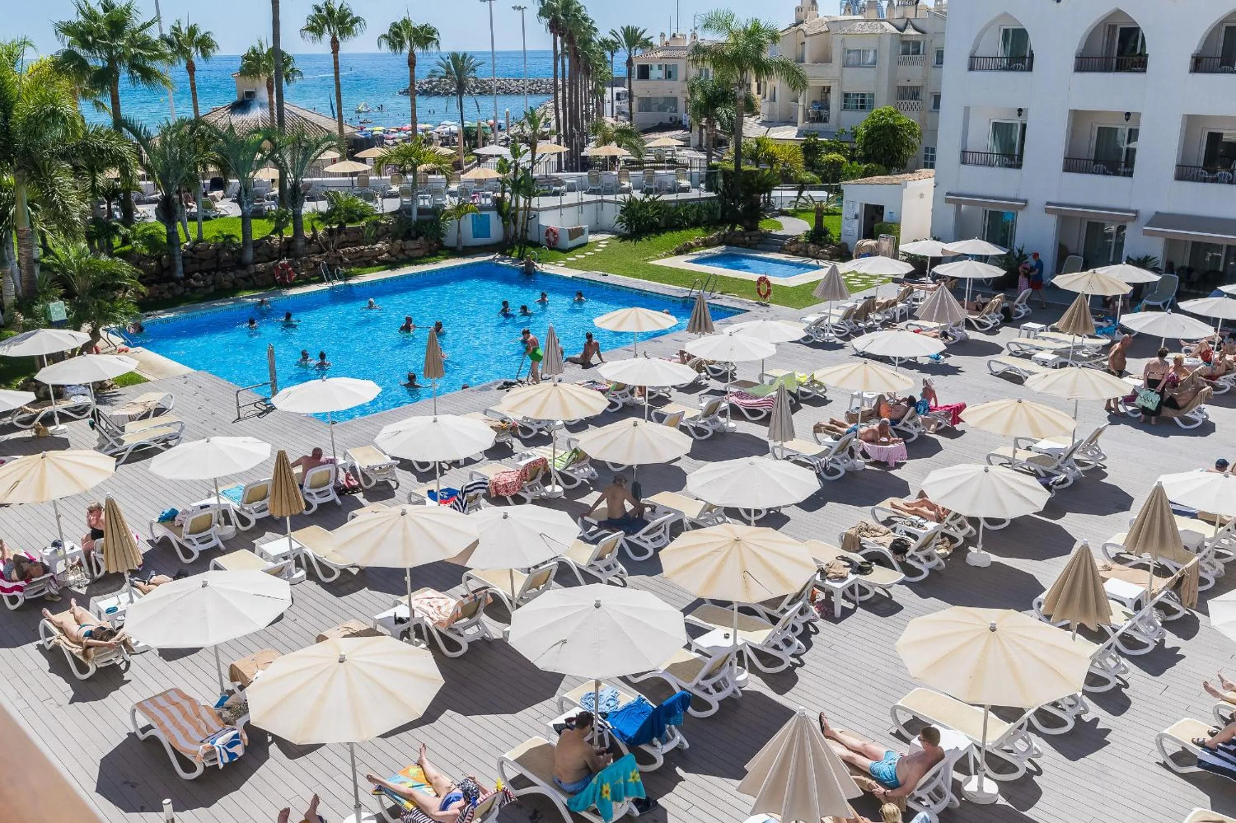 Swimming pool in Mac Puerto Marina Benalmádena
