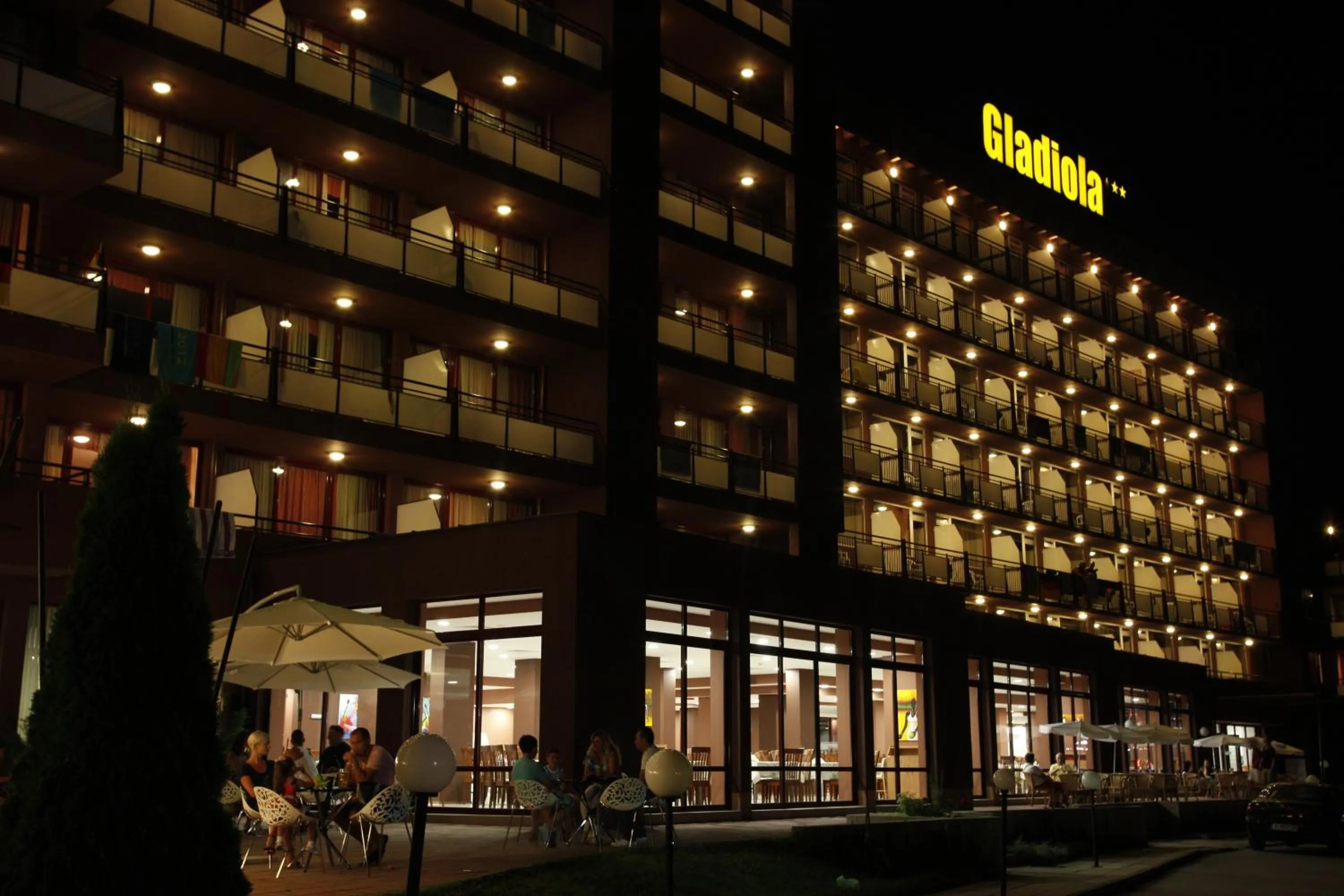 Property building in Hotel Gladiola