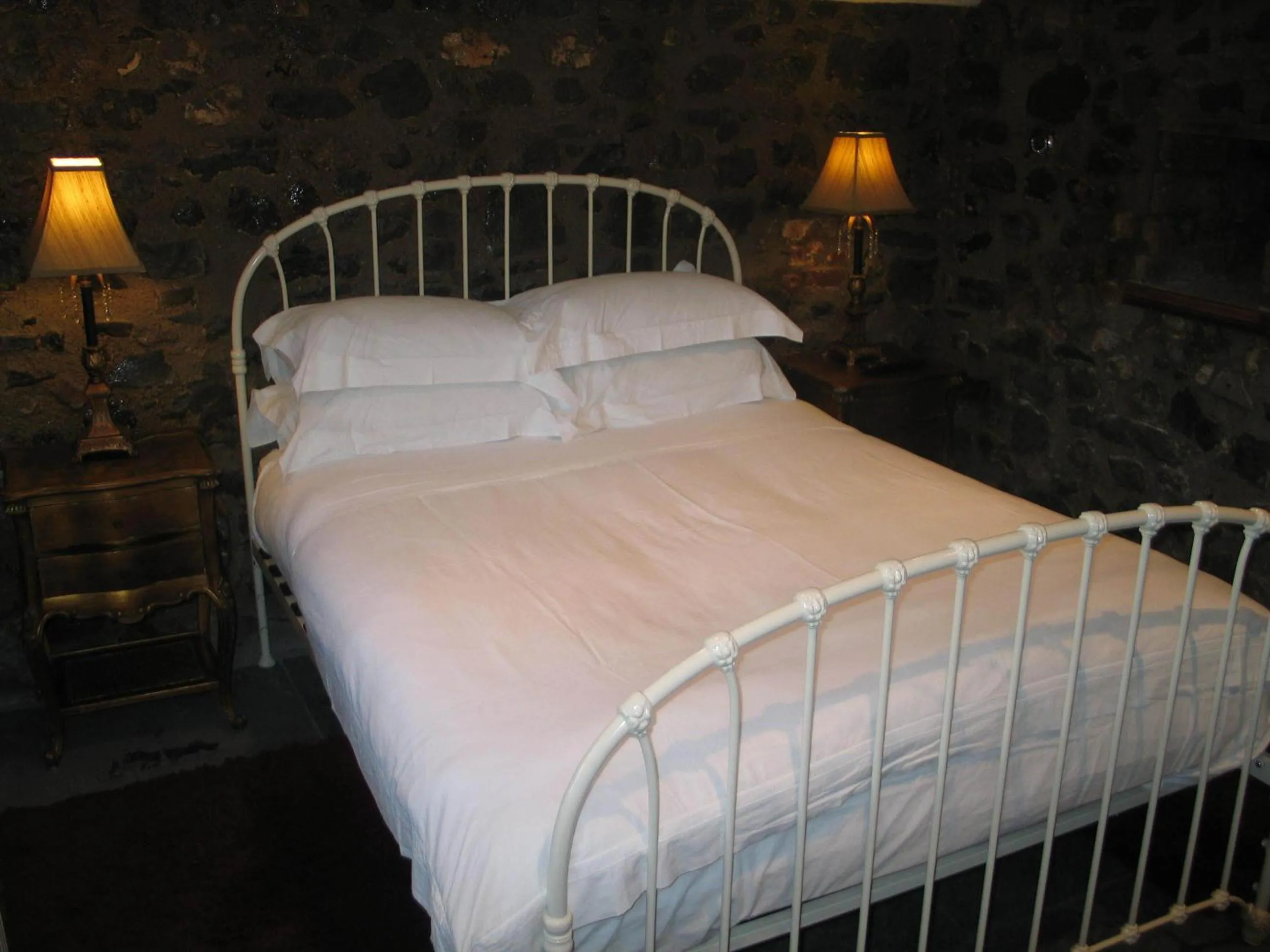 Photo of the whole room, Bed in Clenaghans