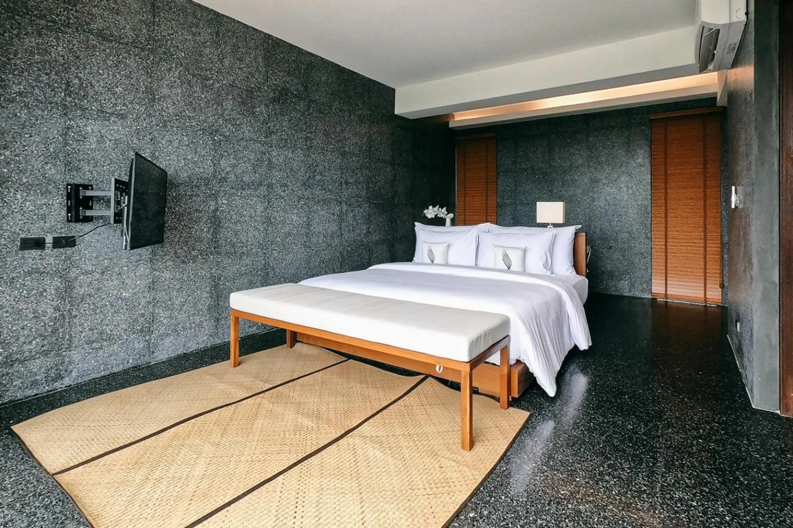 Photo of the whole room, Bed in Varivana Resort Koh Phangan, The Centara Collection