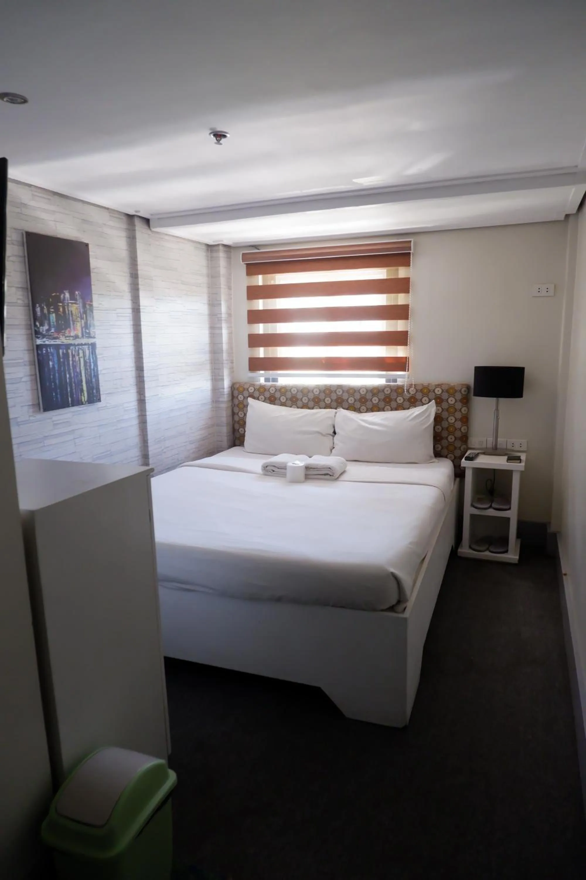 Bed in Sunset View Ridge Residences