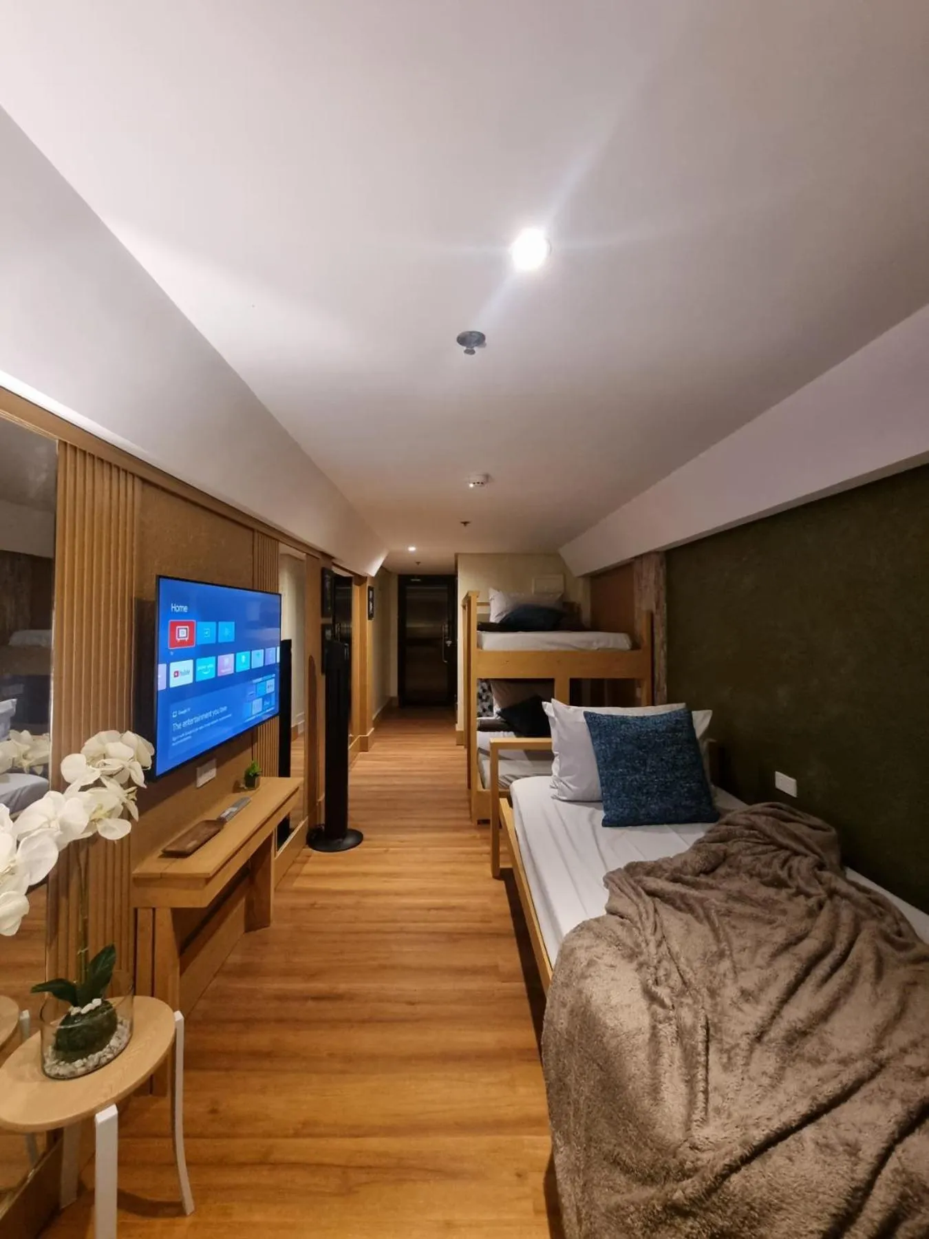 Bed in Sunset View Ridge Residences