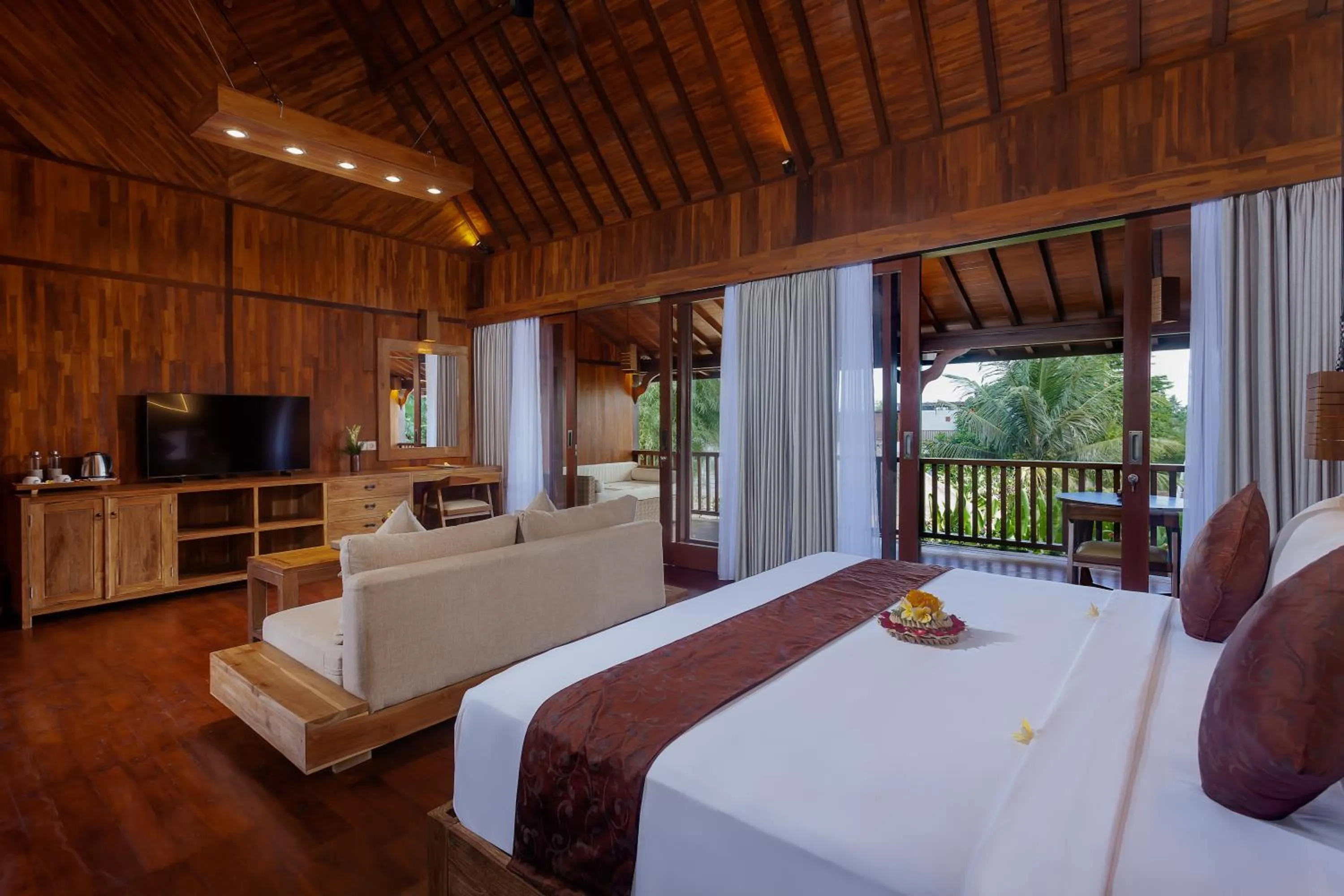 Bedroom, Bed in Manah Shanti Suites by GenuineHost