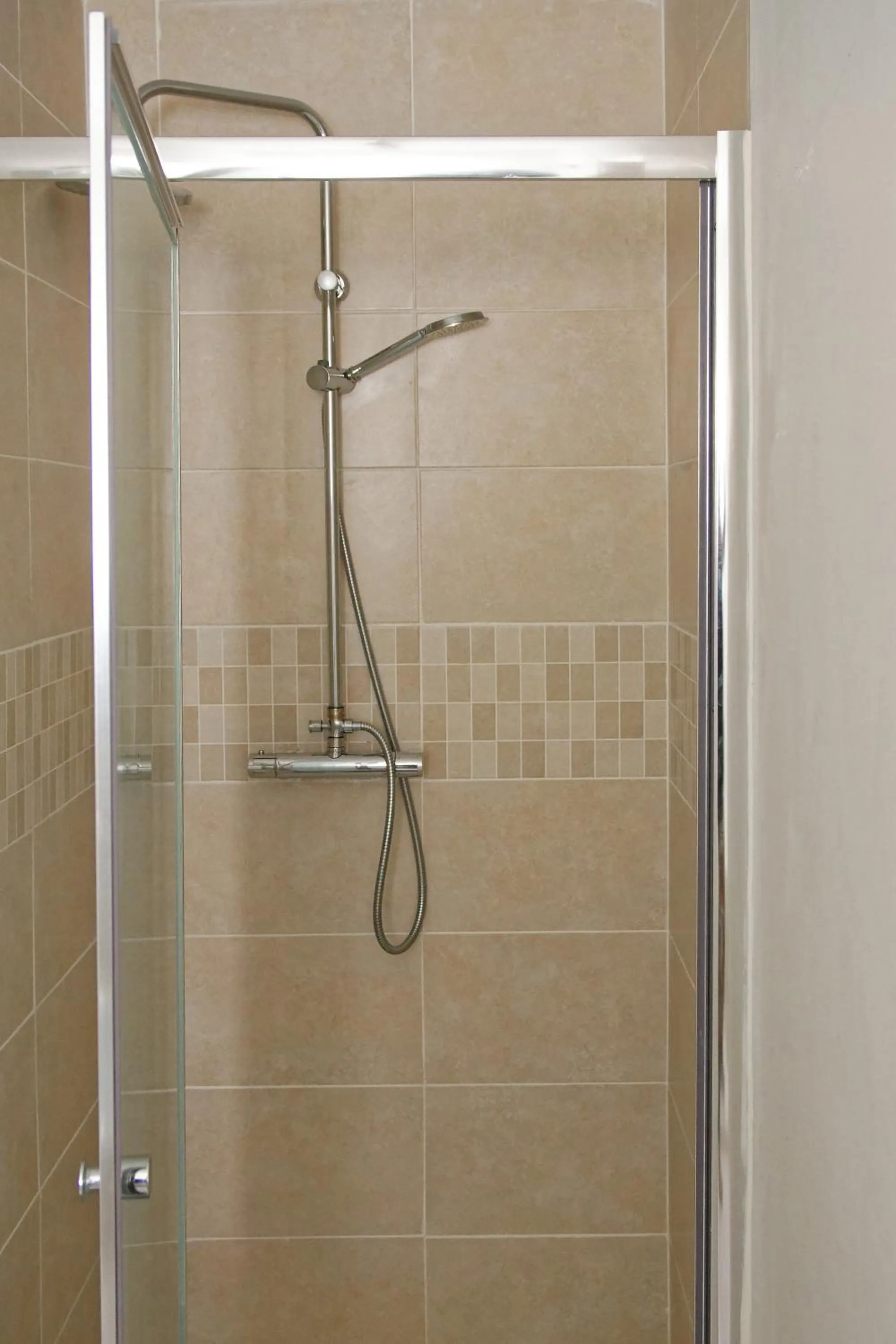 Bathroom in Maison Rives - Village du Livre de Montolieu