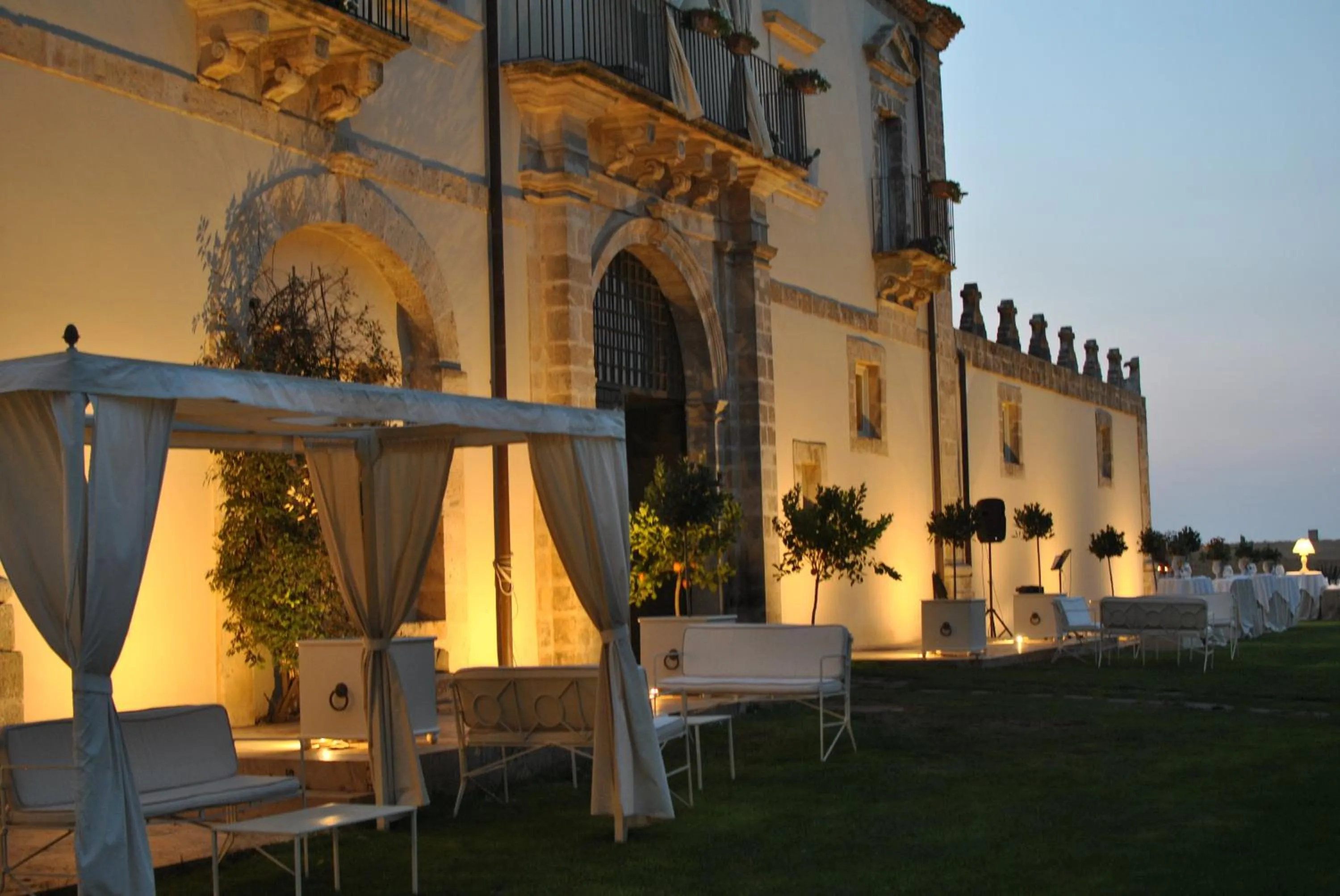 Property building in Castello Camemi