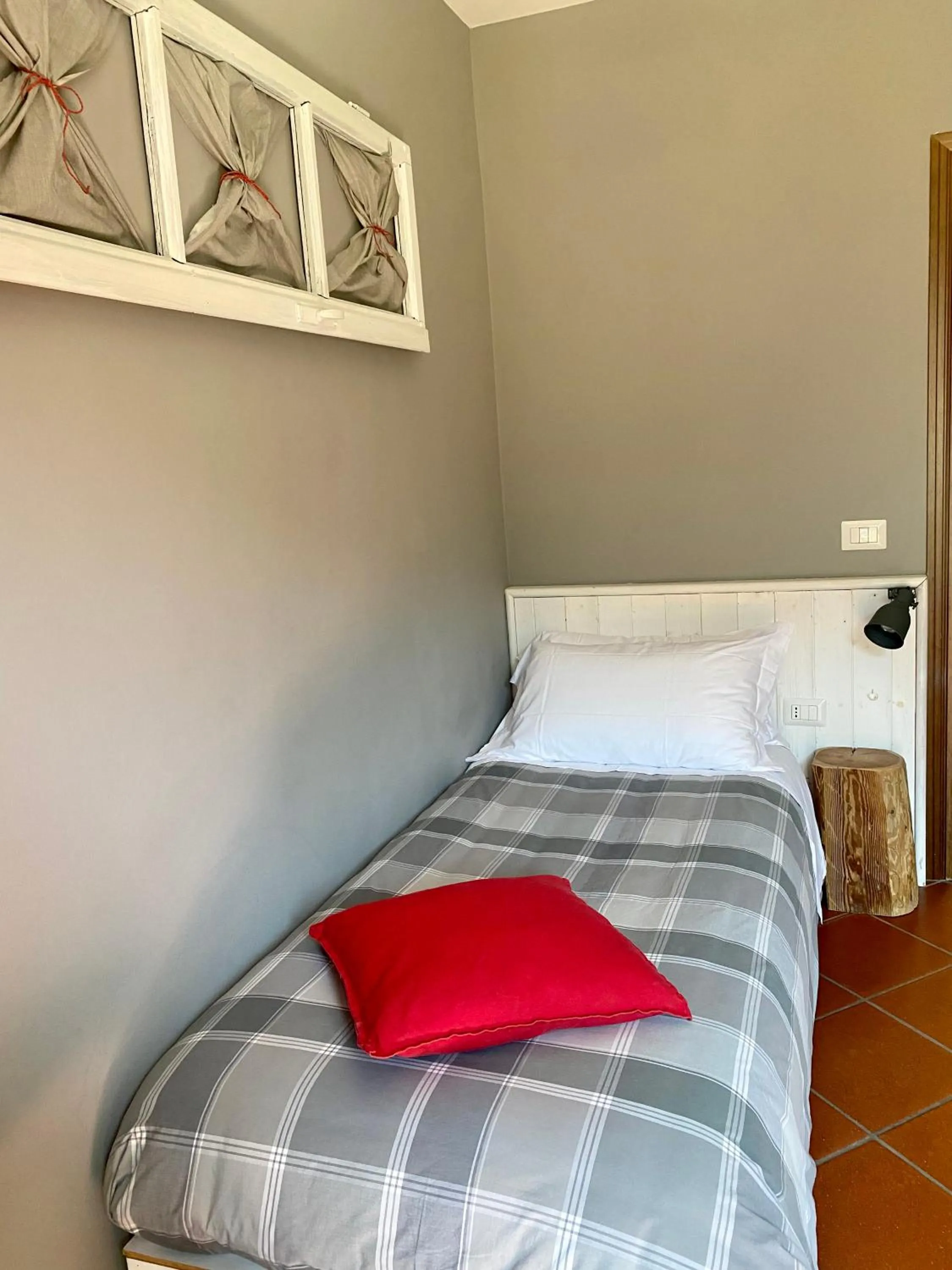 Bed in Enjoy Ledro B&B