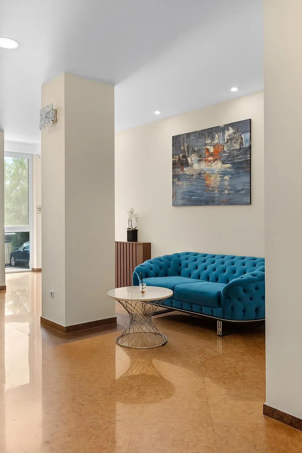 Property building in Hotel Athos R.M.T.