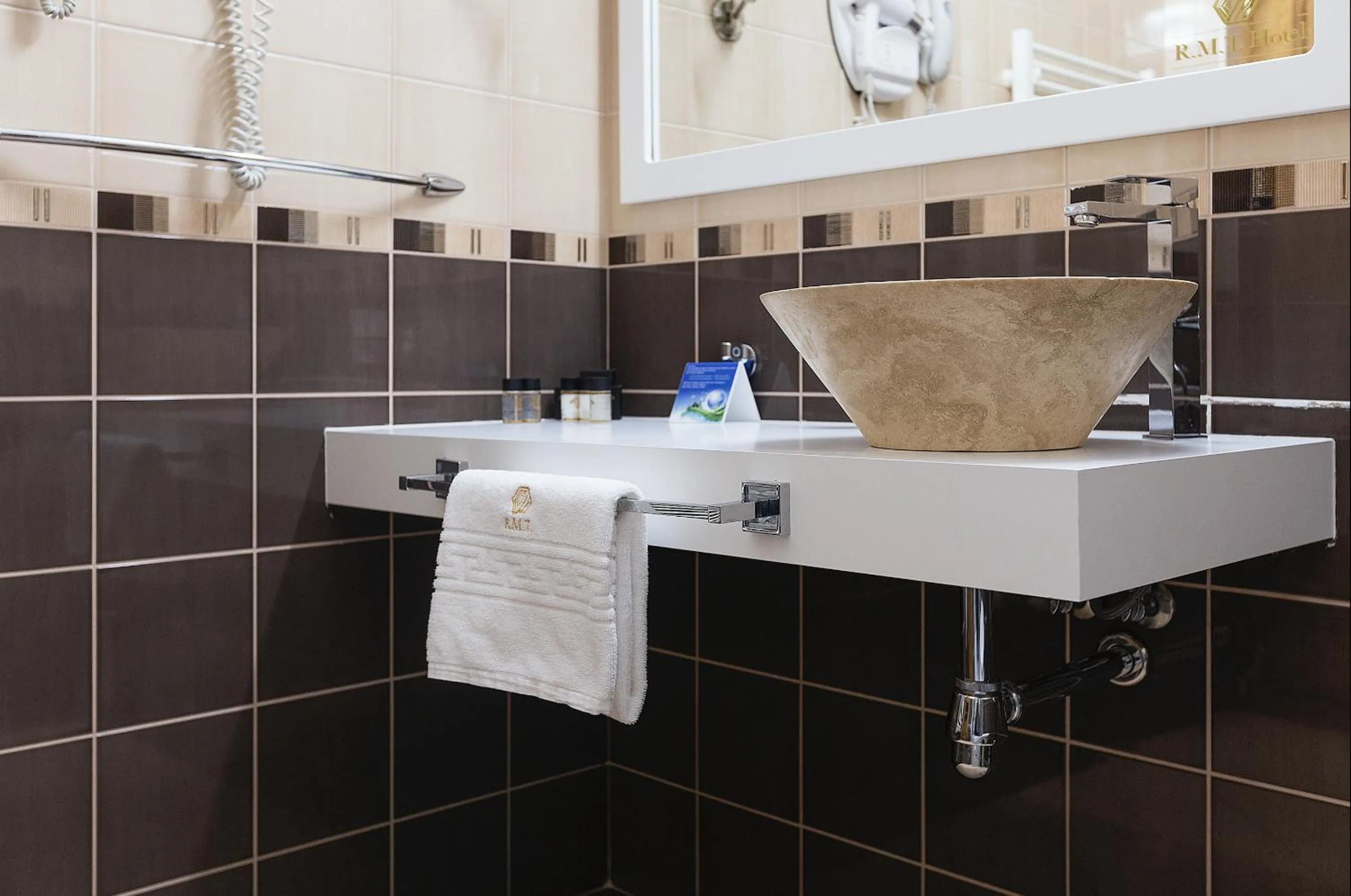 Bathroom in Hotel Athos R.M.T.