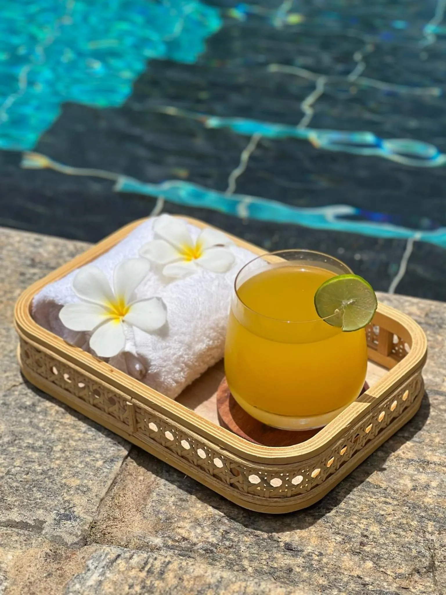 Food and drinks in The Jungle Loft Galle