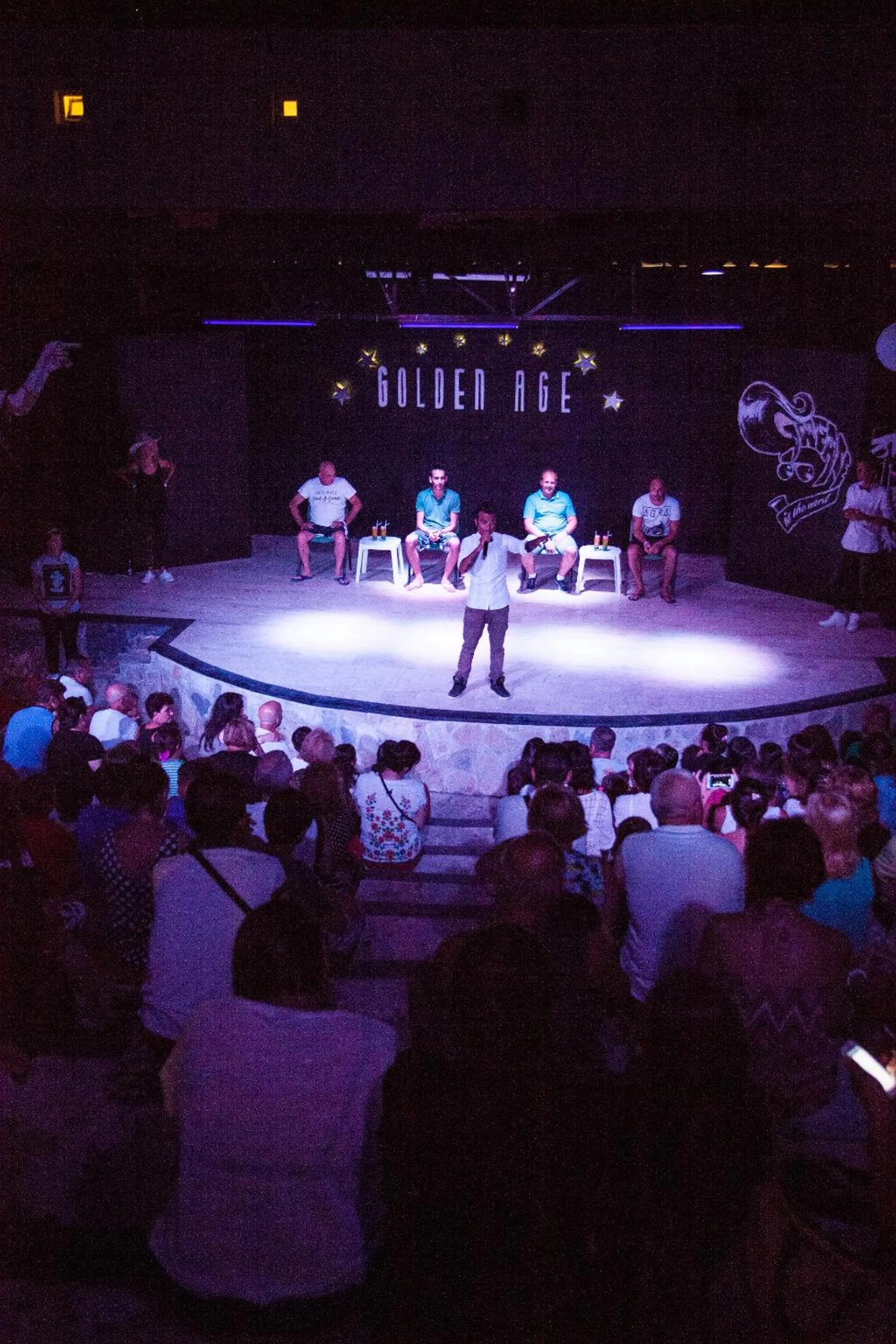 Evening entertainment in Golden Age Hotel Yalıkavak Bodrum
