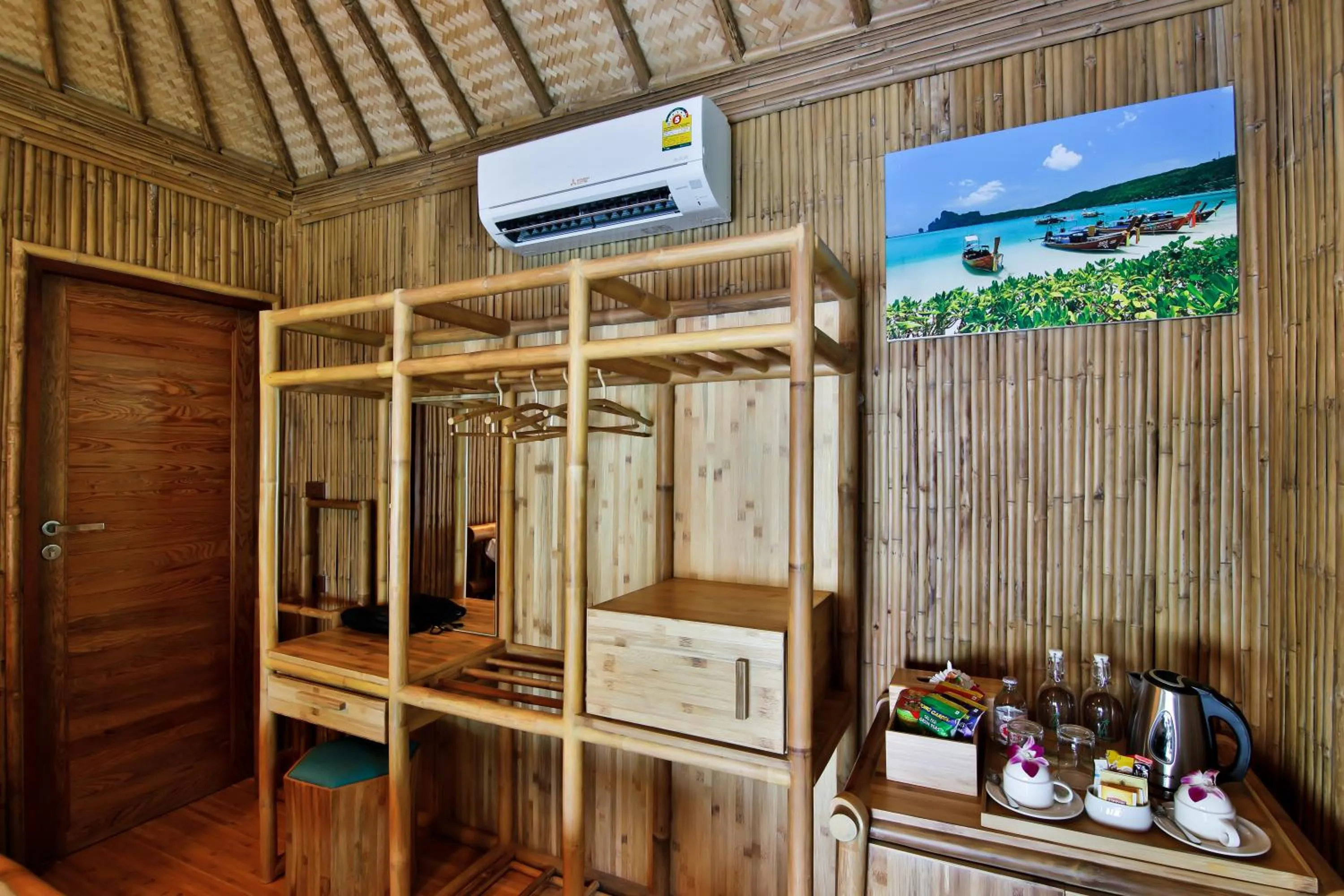 Area and facilities in Phi Phi CoCo Beach Resort