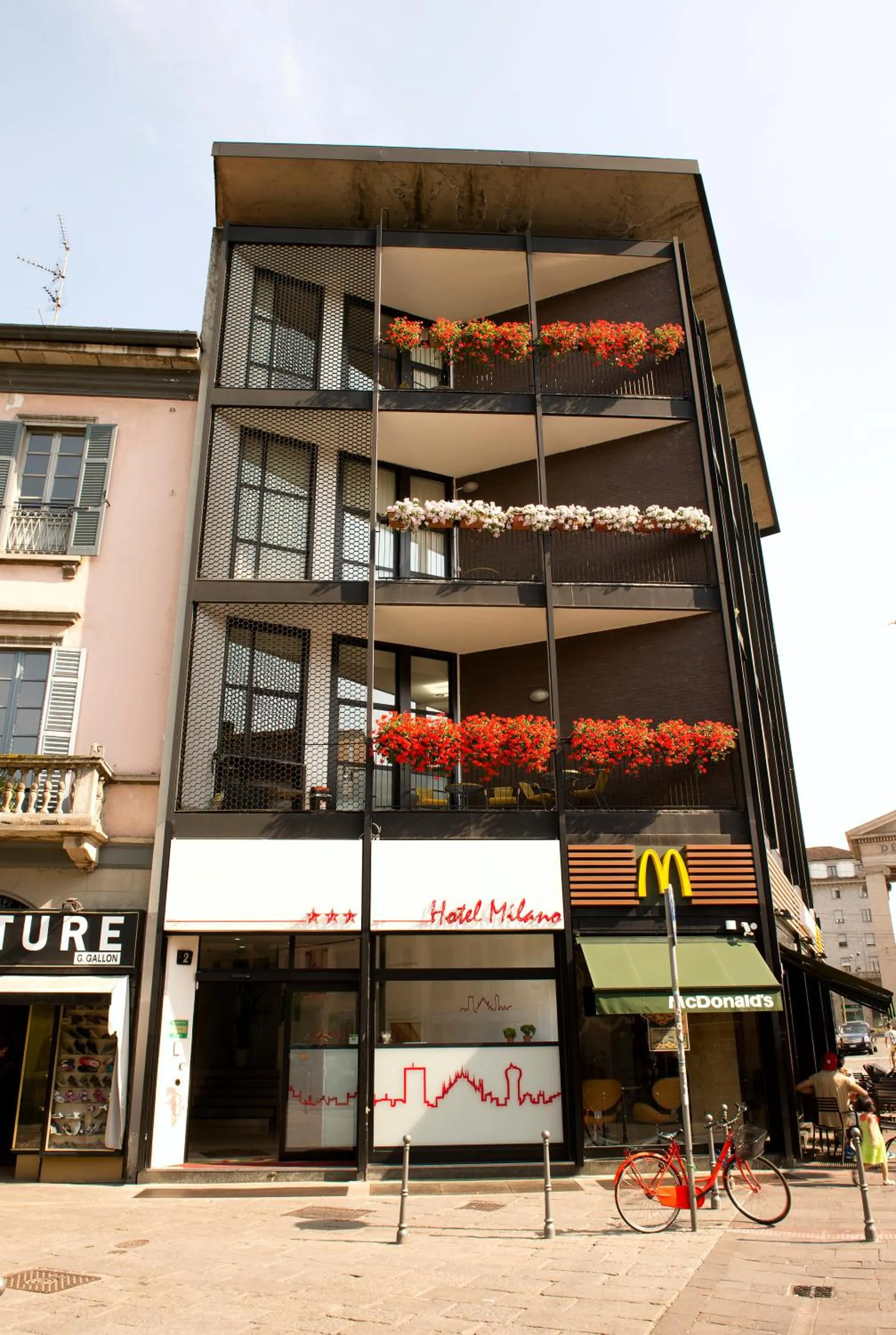 Facade/entrance in Hotel Milano Navigli