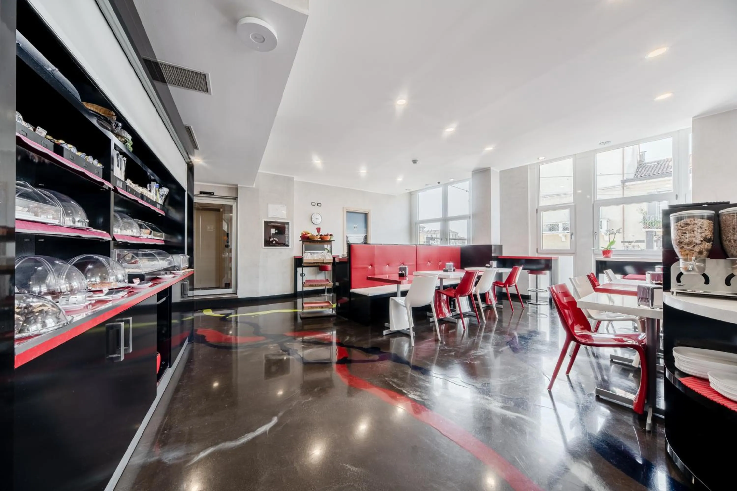 Breakfast in Hotel Milano Navigli