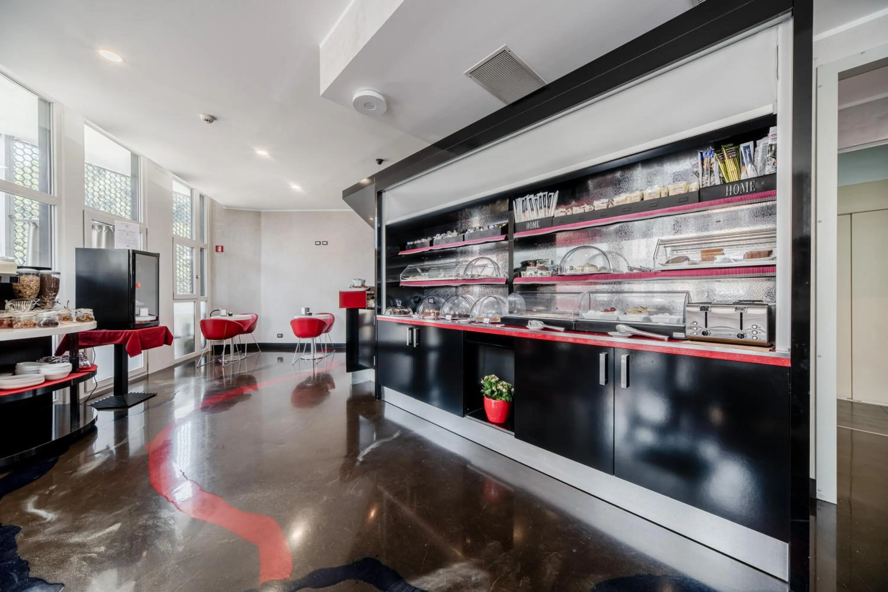 Breakfast in Hotel Milano Navigli