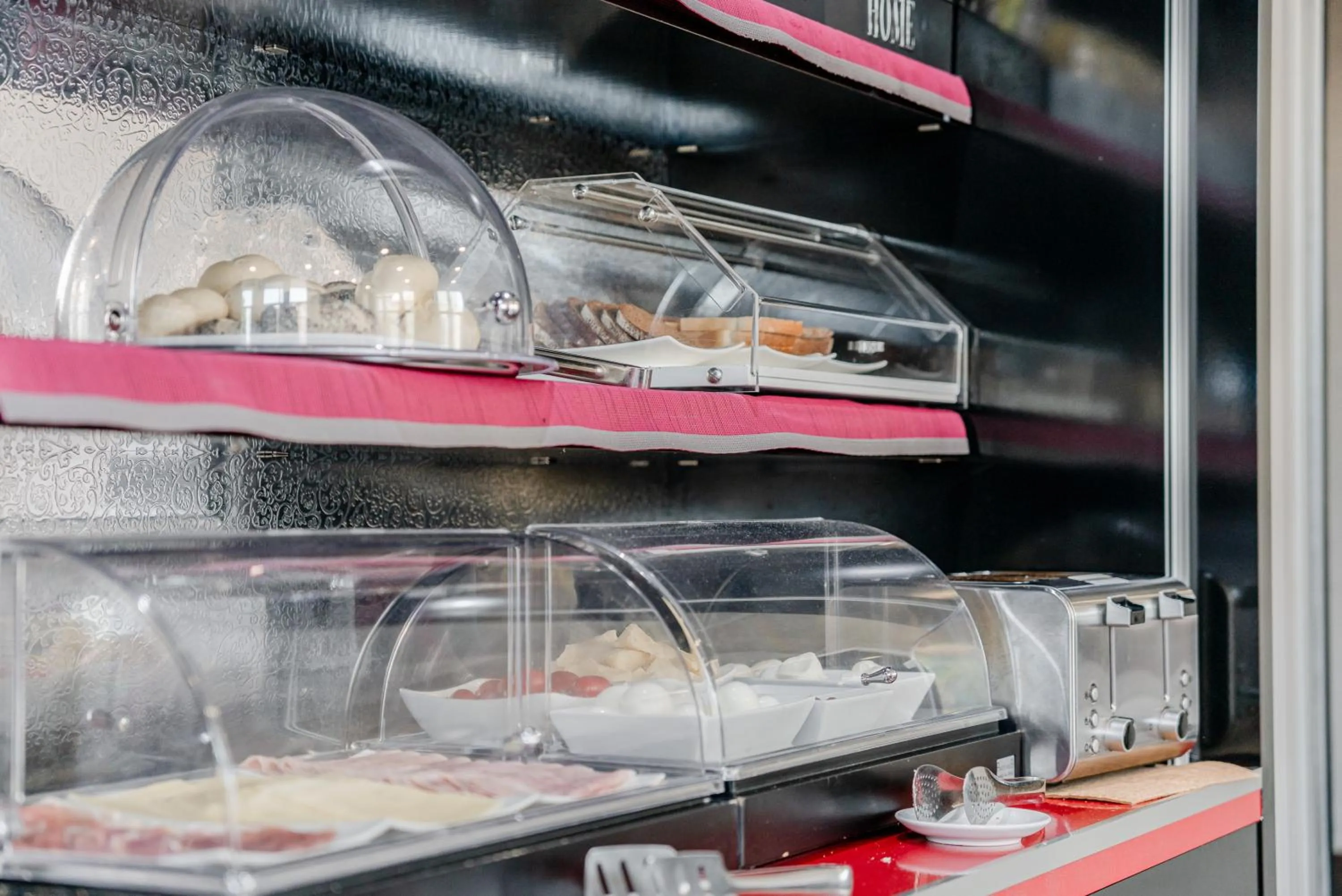 Buffet breakfast in Hotel Milano Navigli