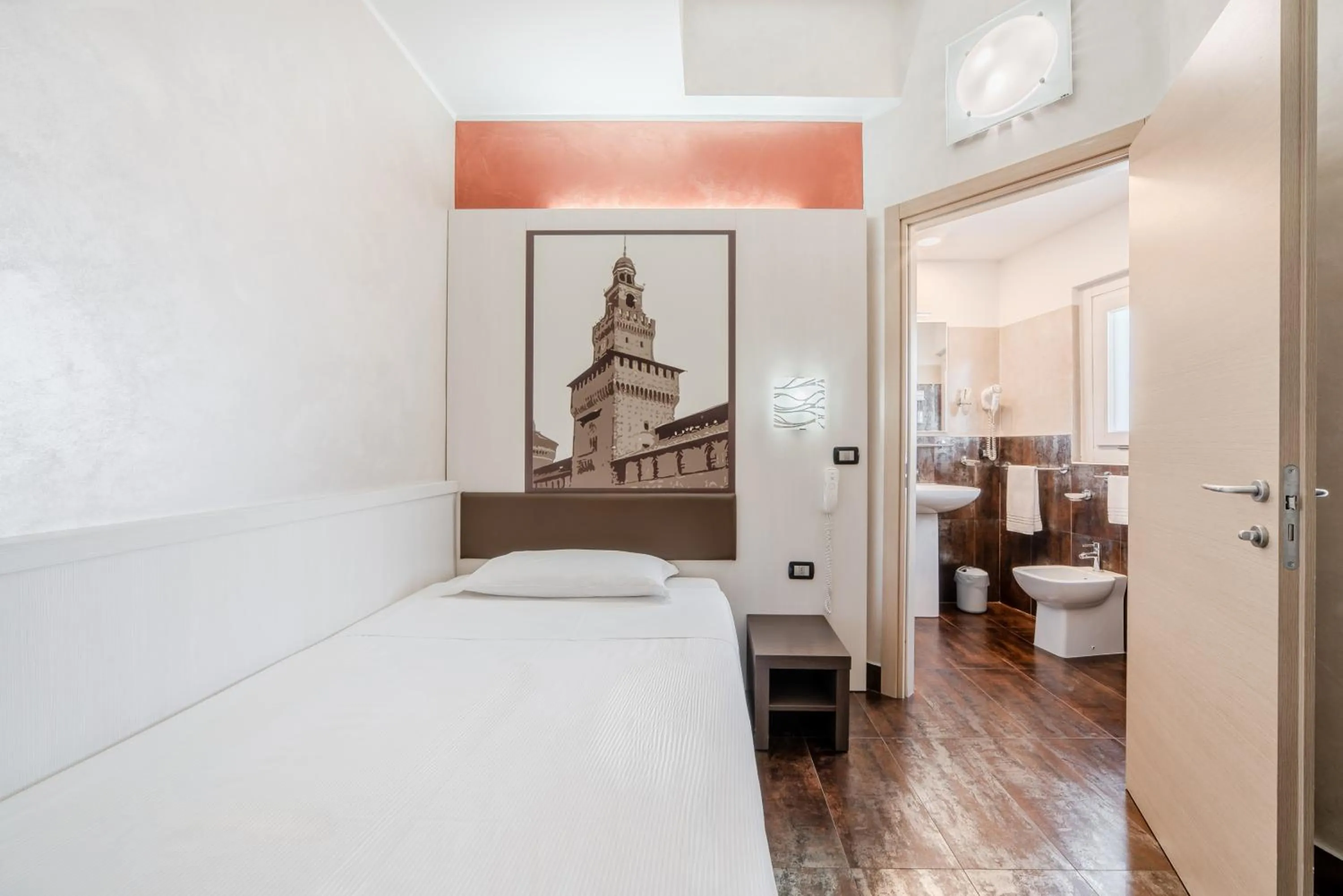 Photo of the whole room, Bed in Hotel Milano Navigli