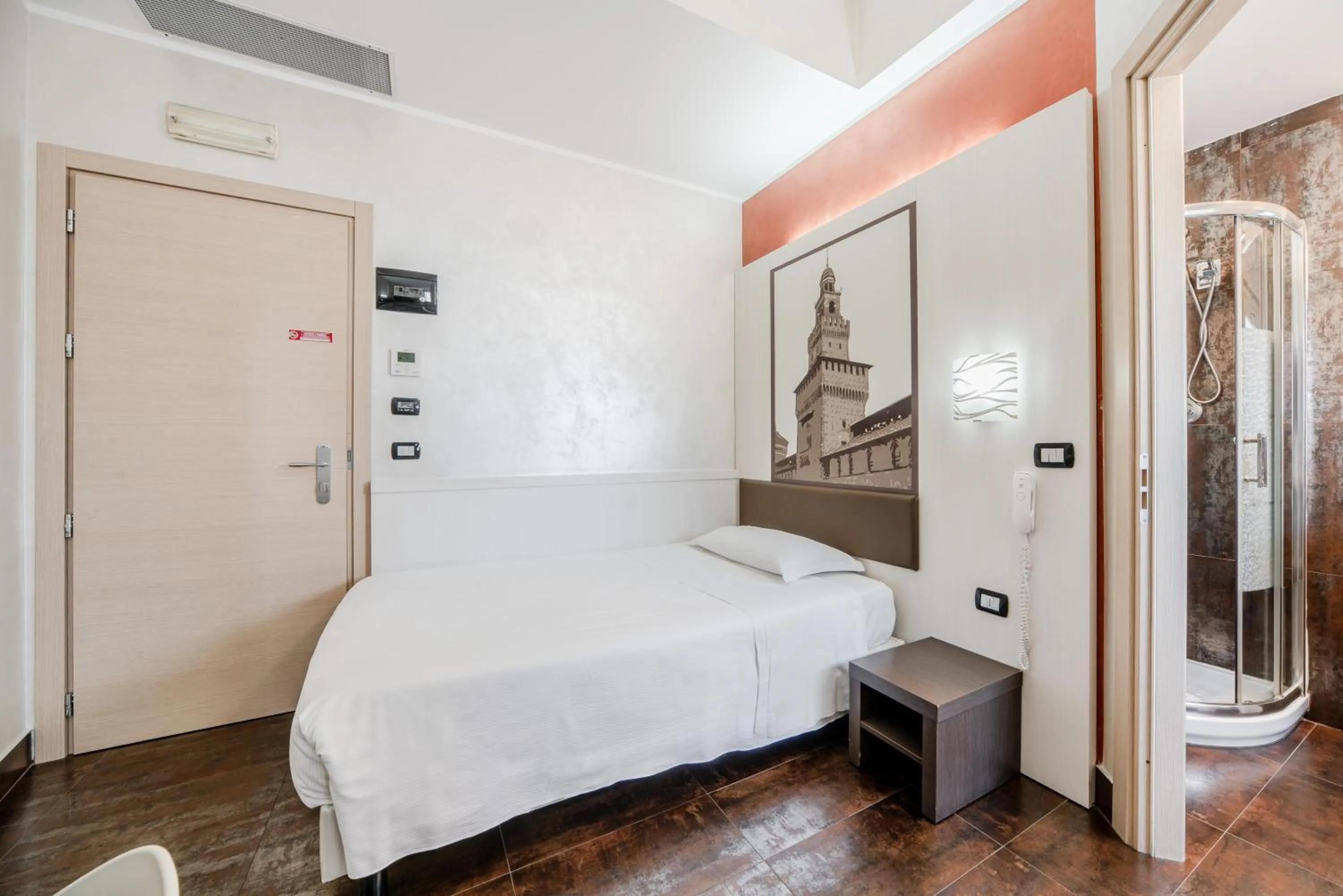 Bed in Hotel Milano Navigli