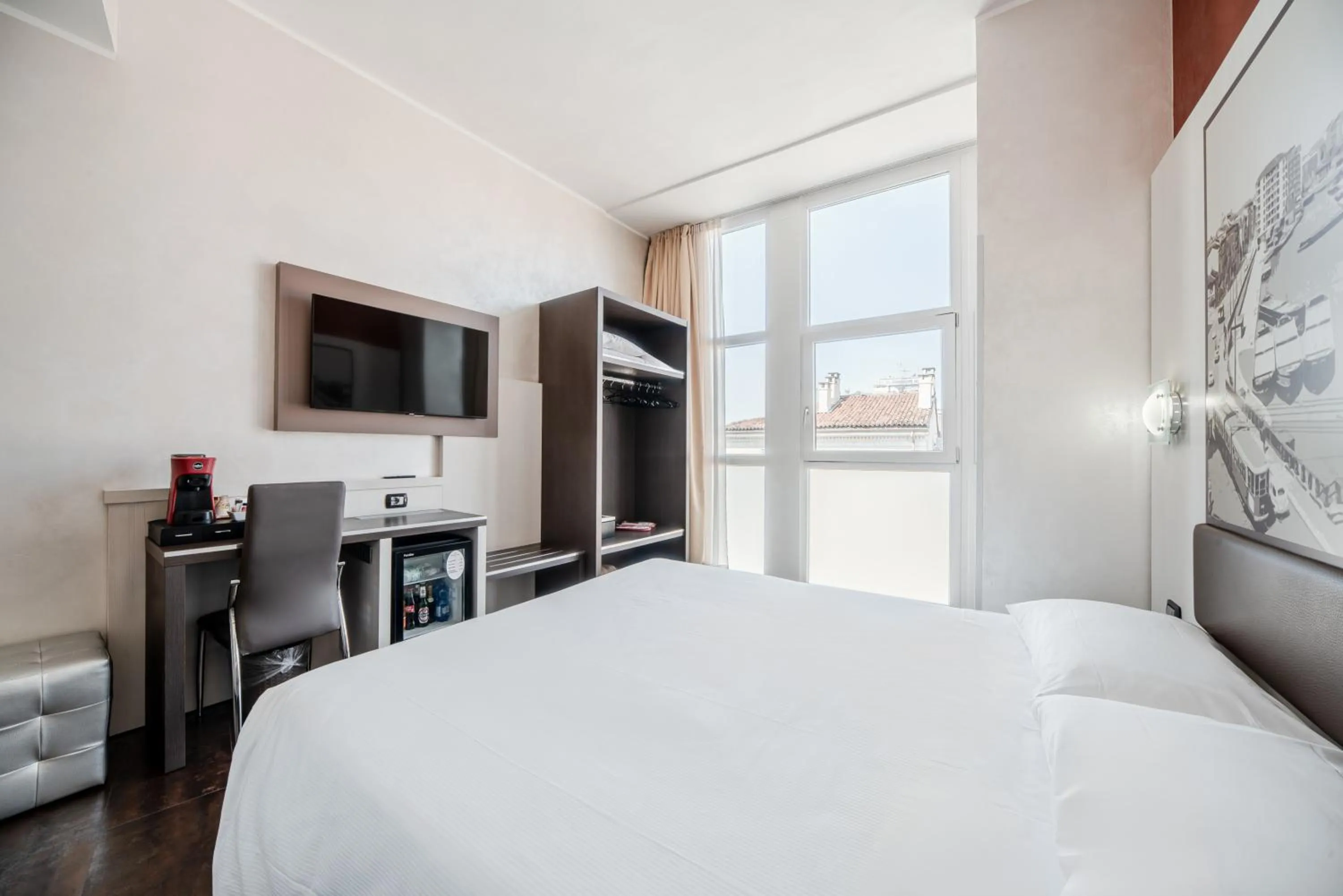 Bed in Hotel Milano Navigli