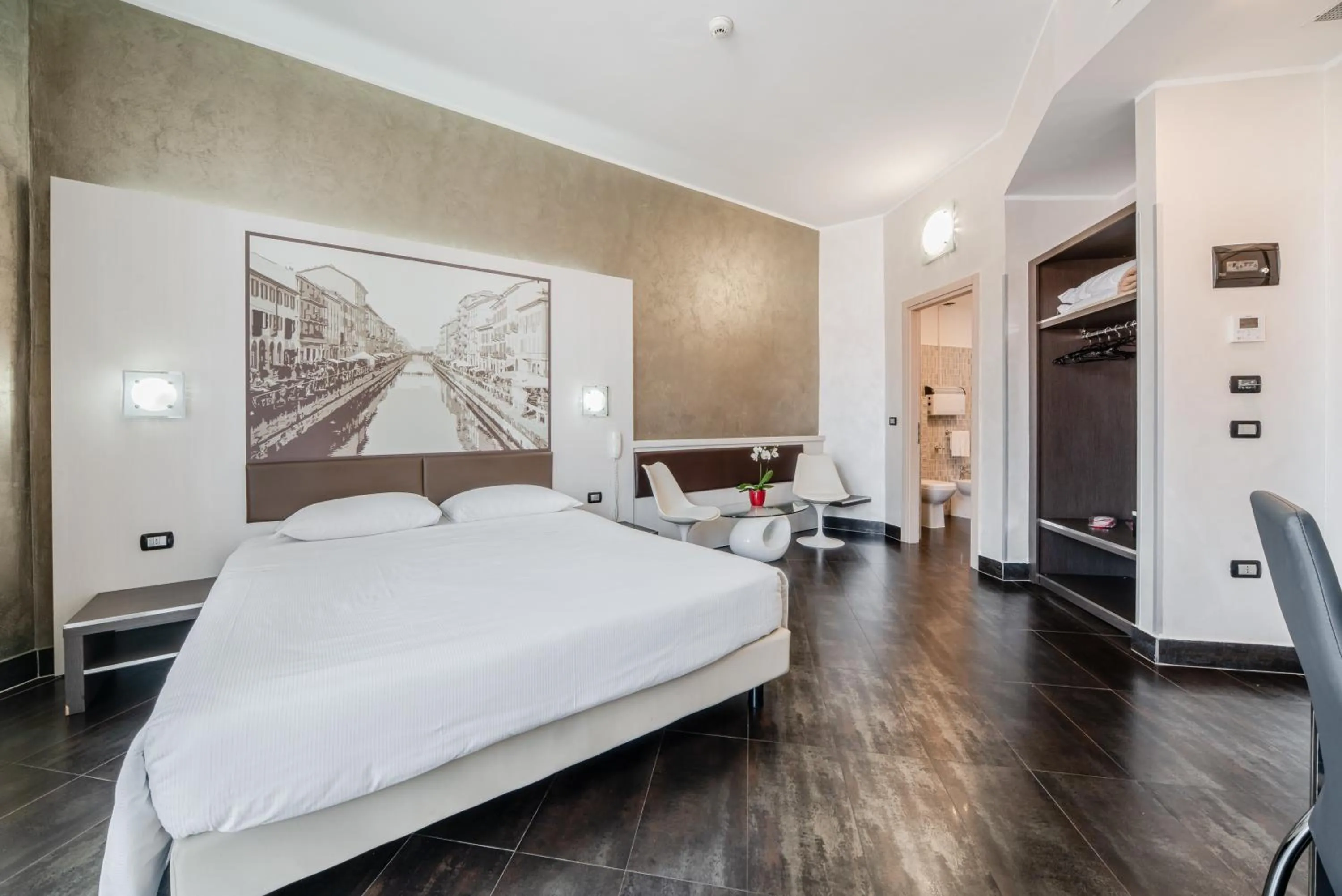 Bed in Hotel Milano Navigli