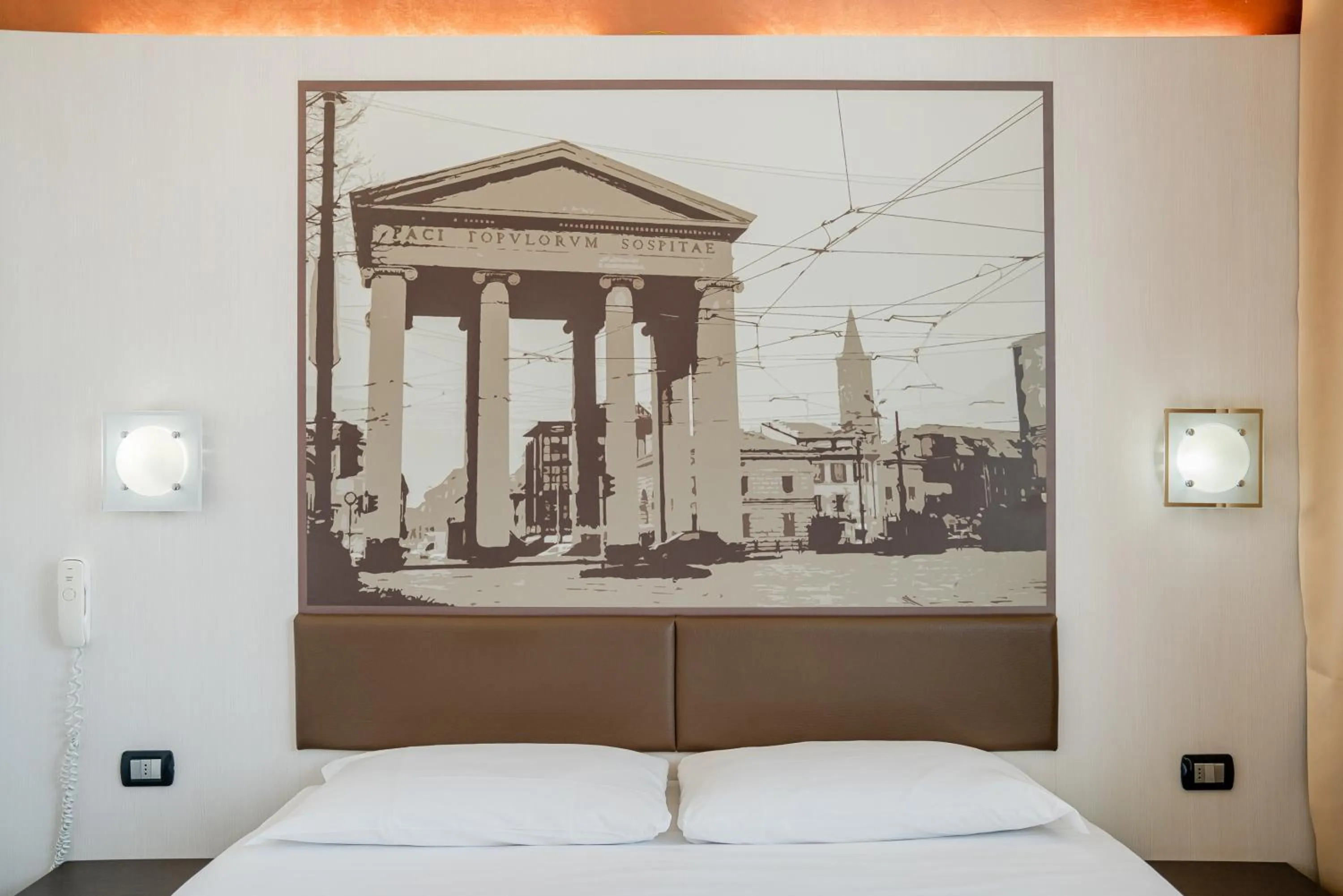 Bed in Hotel Milano Navigli