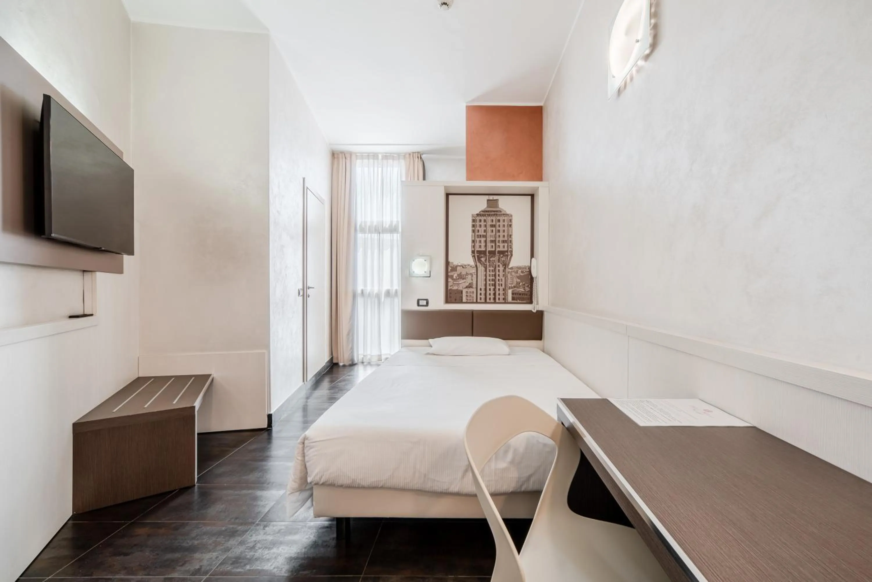 Bed in Hotel Milano Navigli