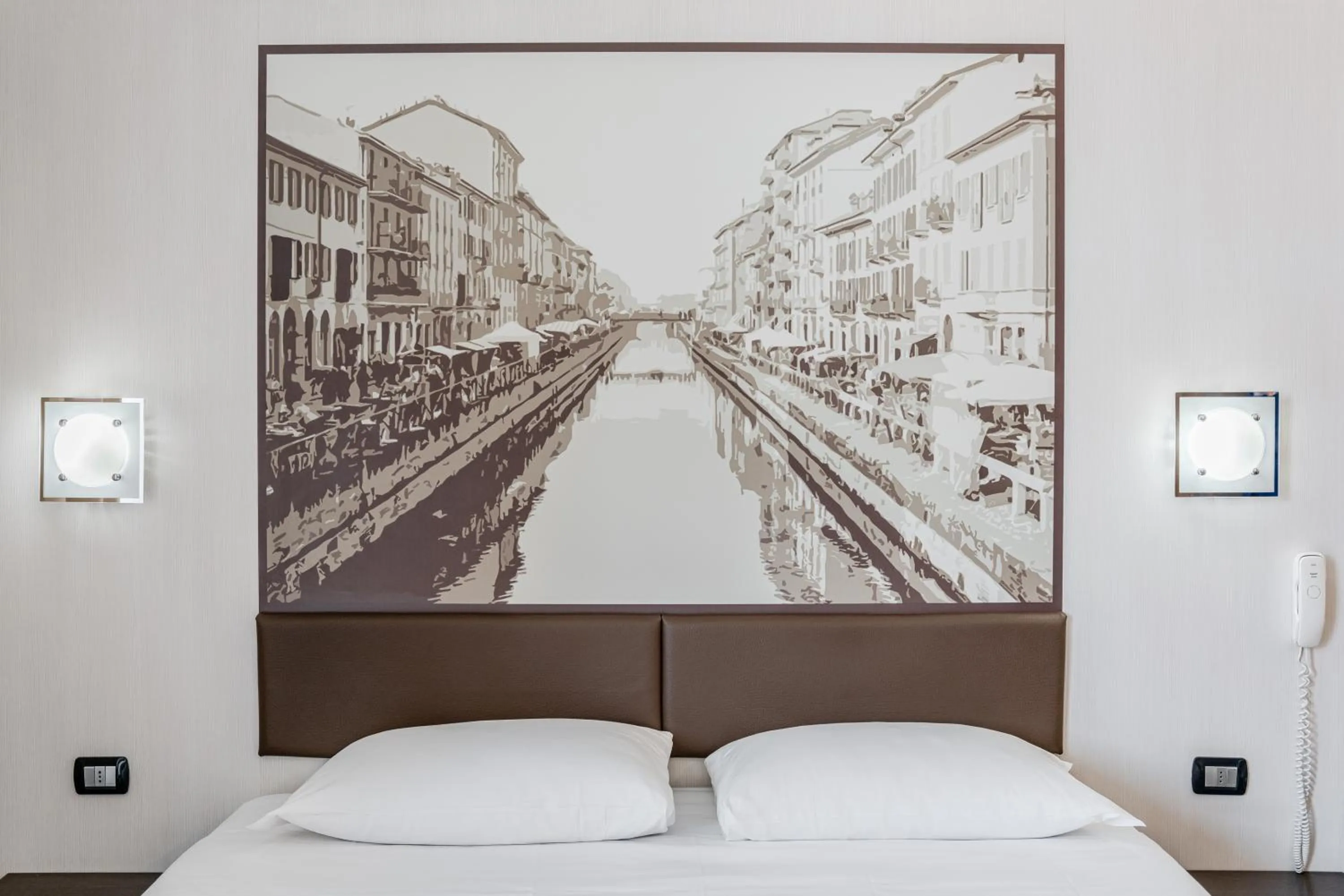 Bed in Hotel Milano Navigli