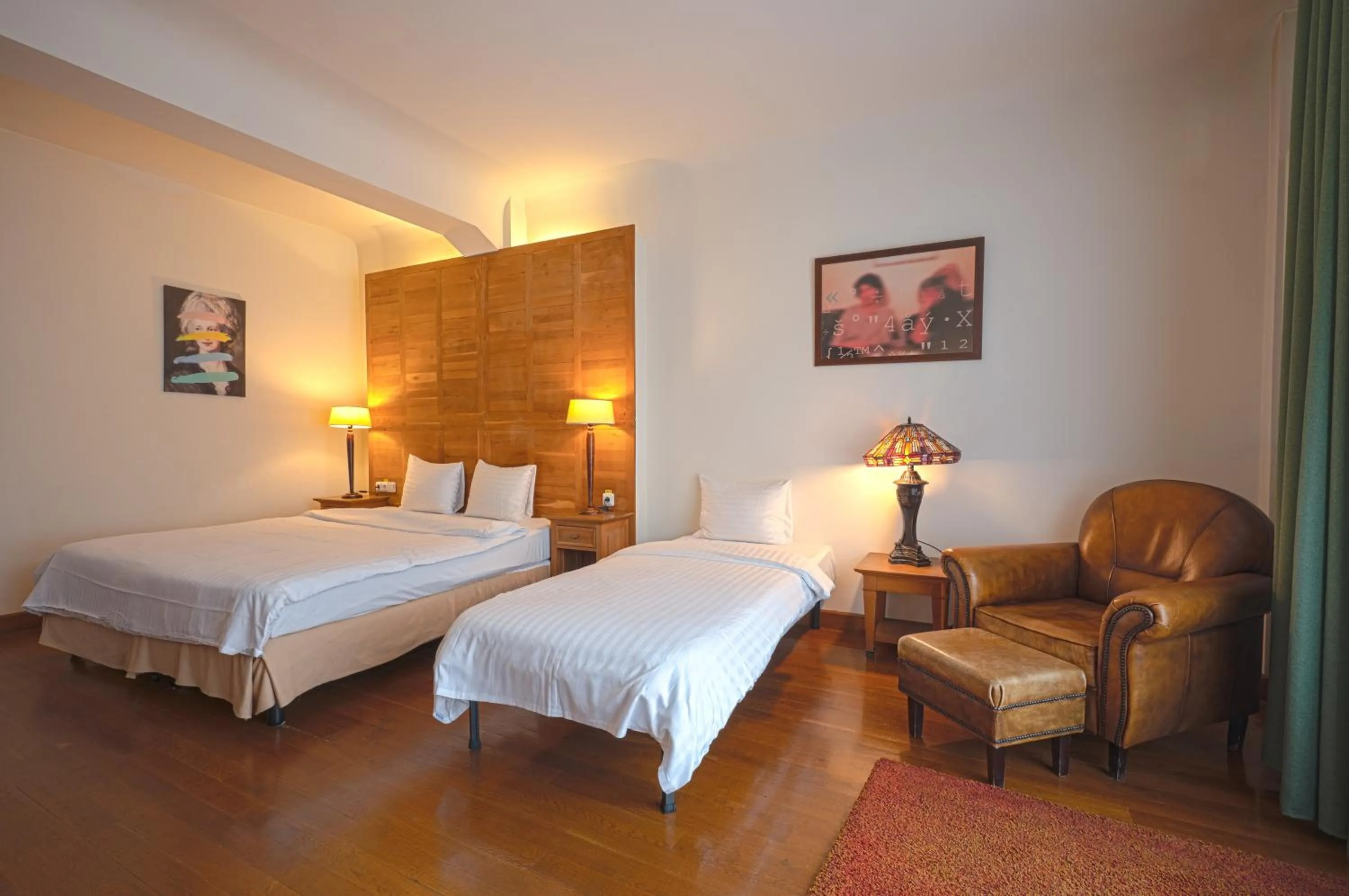 Bedroom, Bed in Rembrandt Old Town