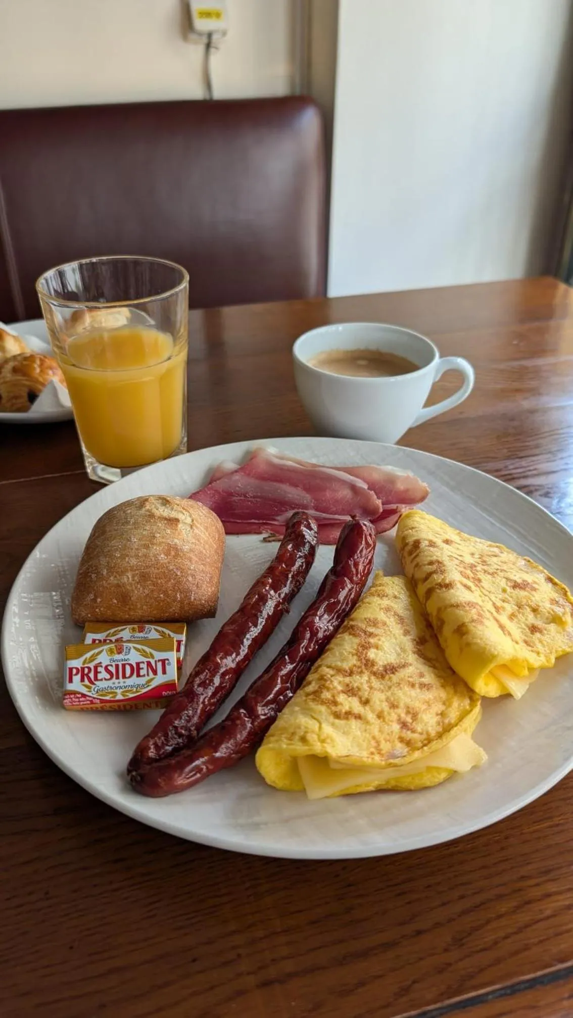 Breakfast in Rembrandt Old Town