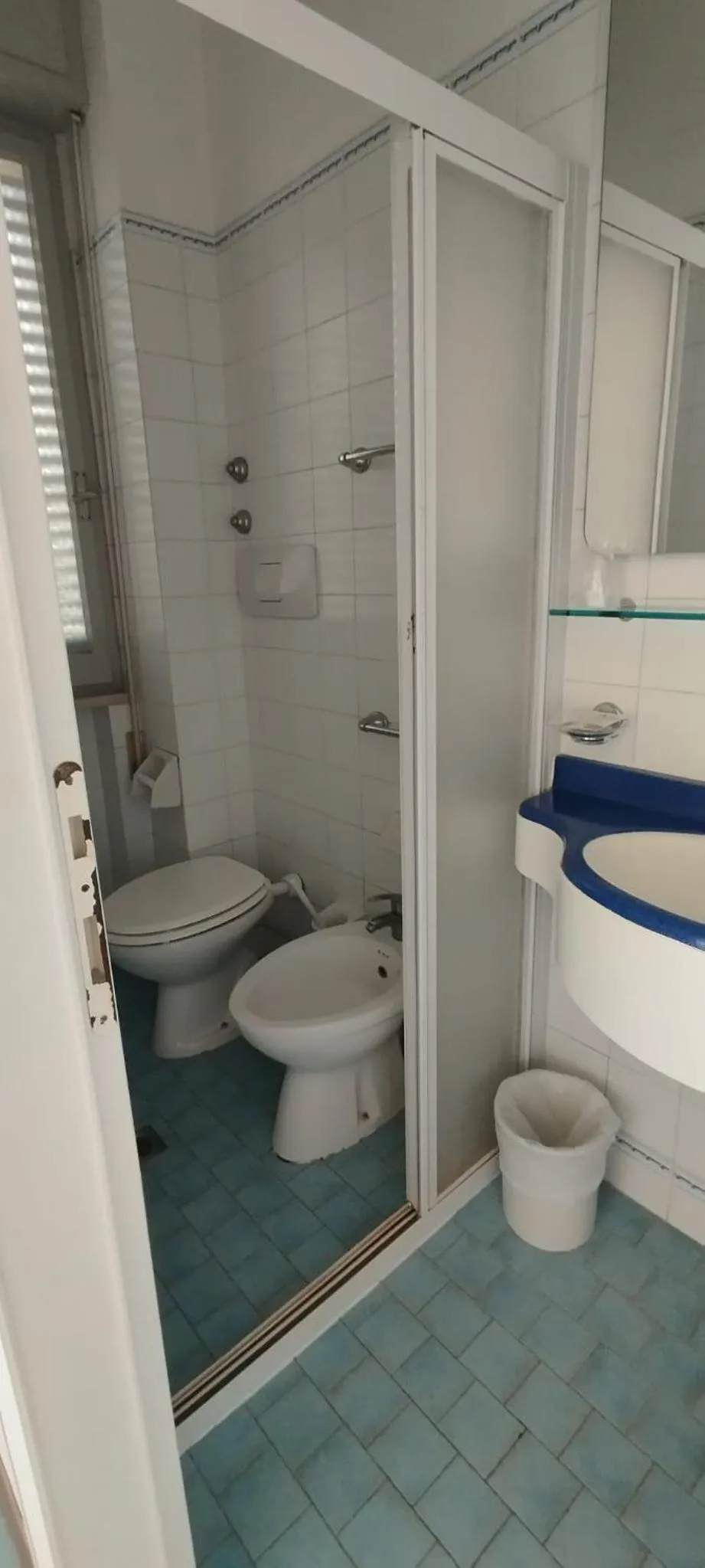 Shower in Hotel Acerboli