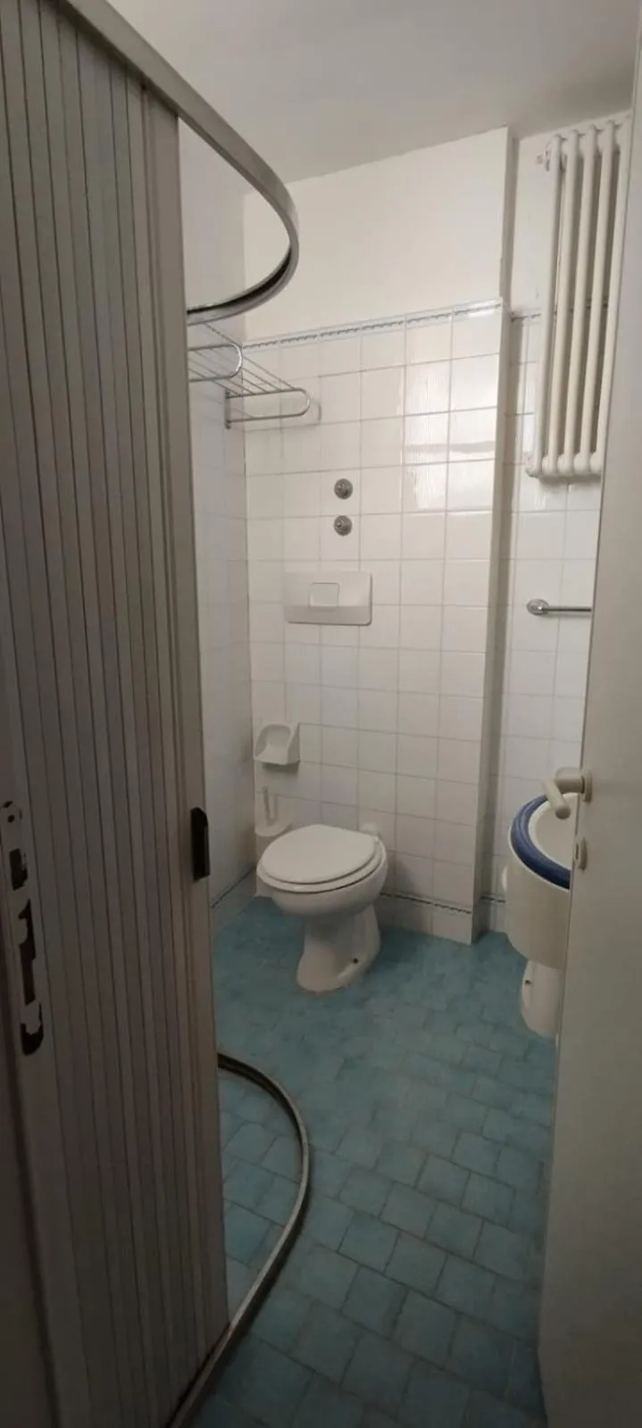 Shower in Hotel Acerboli