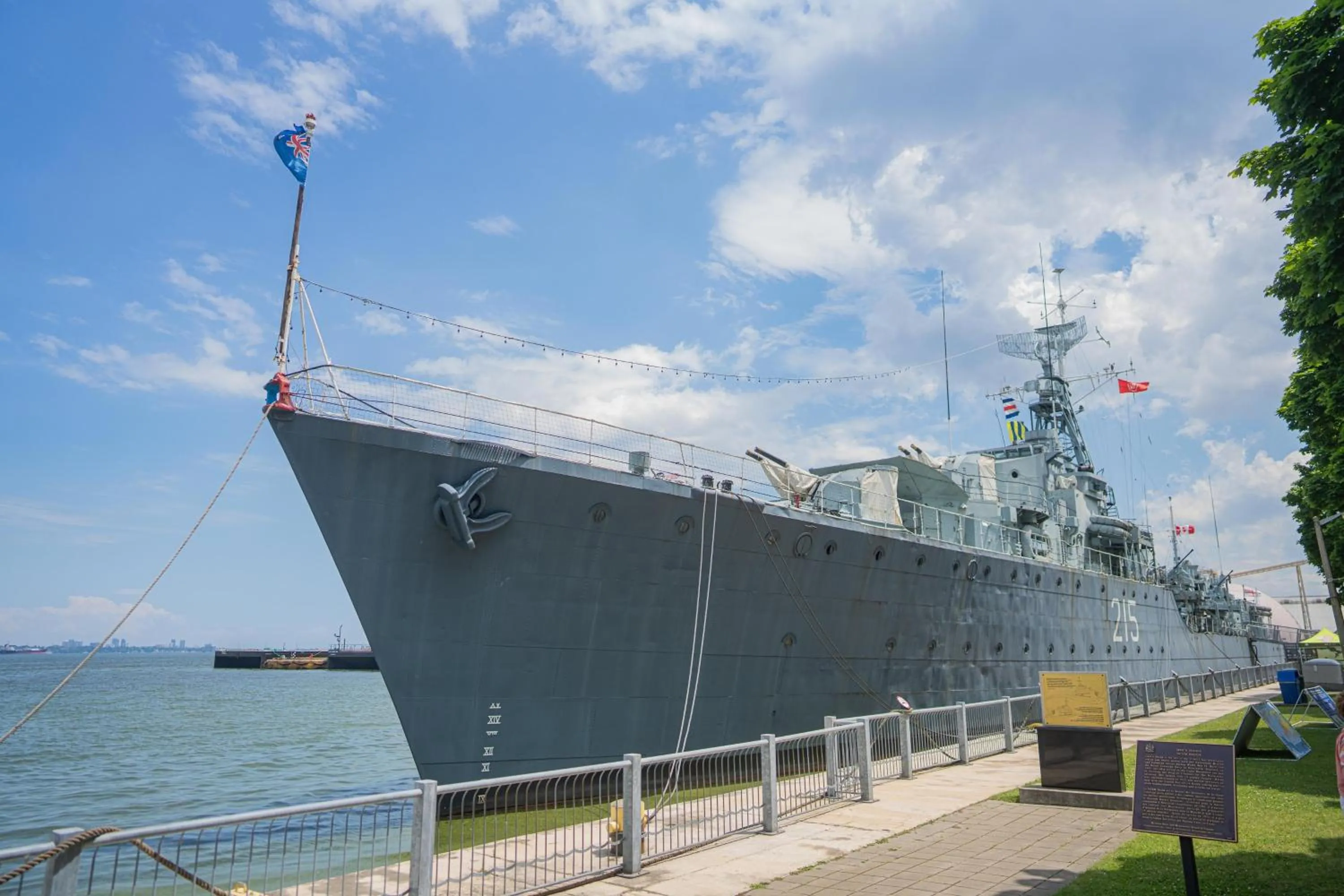 Area and facilities in Staybridge Suites Hamilton - Downtown by IHG