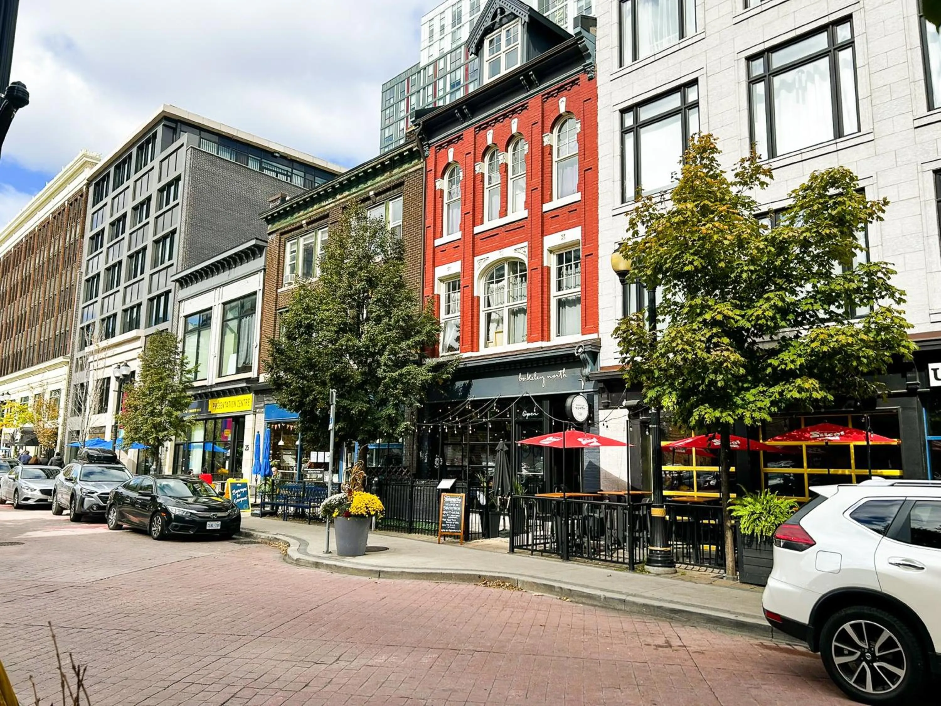 Area and facilities in Staybridge Suites Hamilton - Downtown by IHG