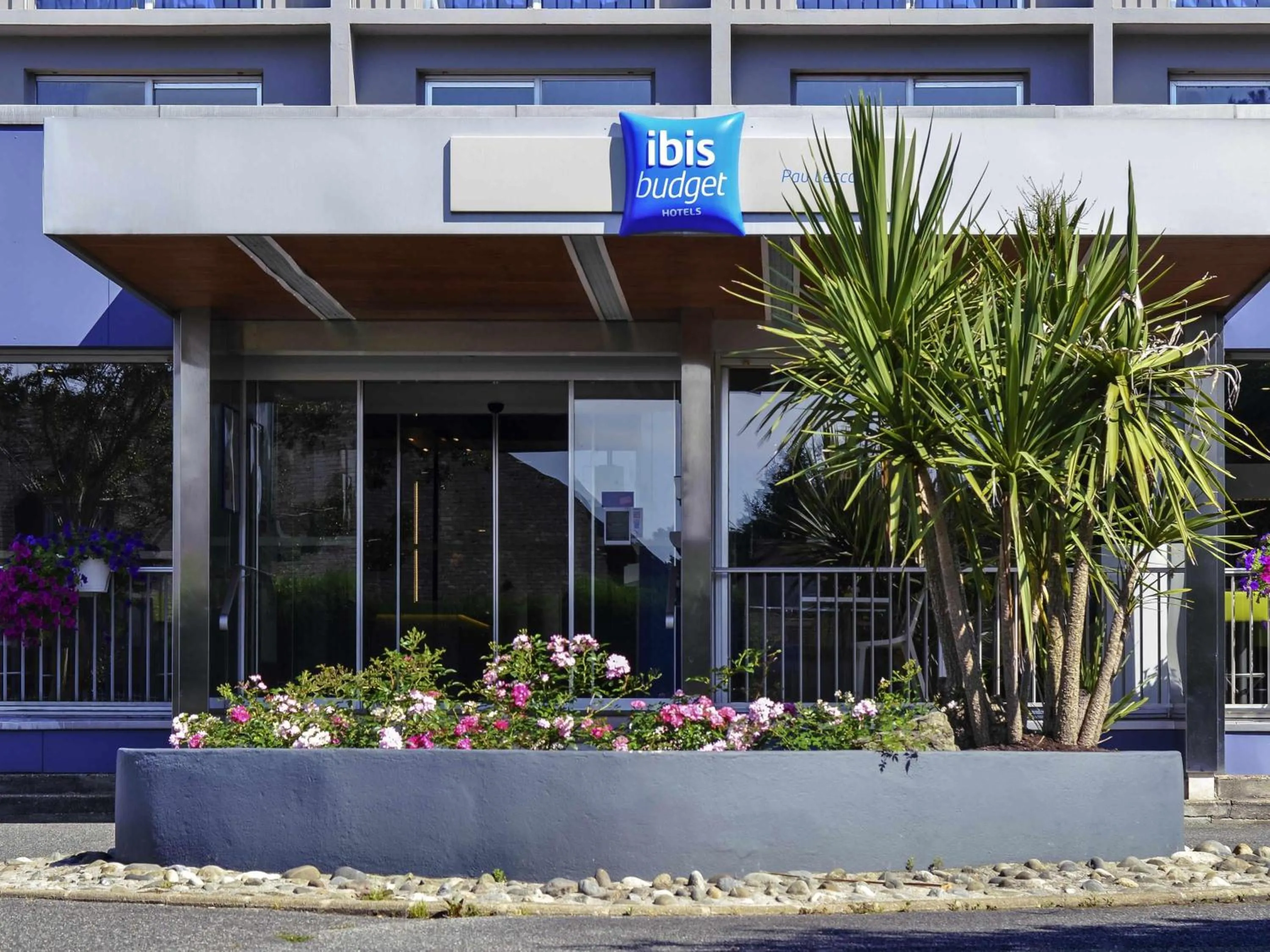 Property building in ibis budget Pau Lescar