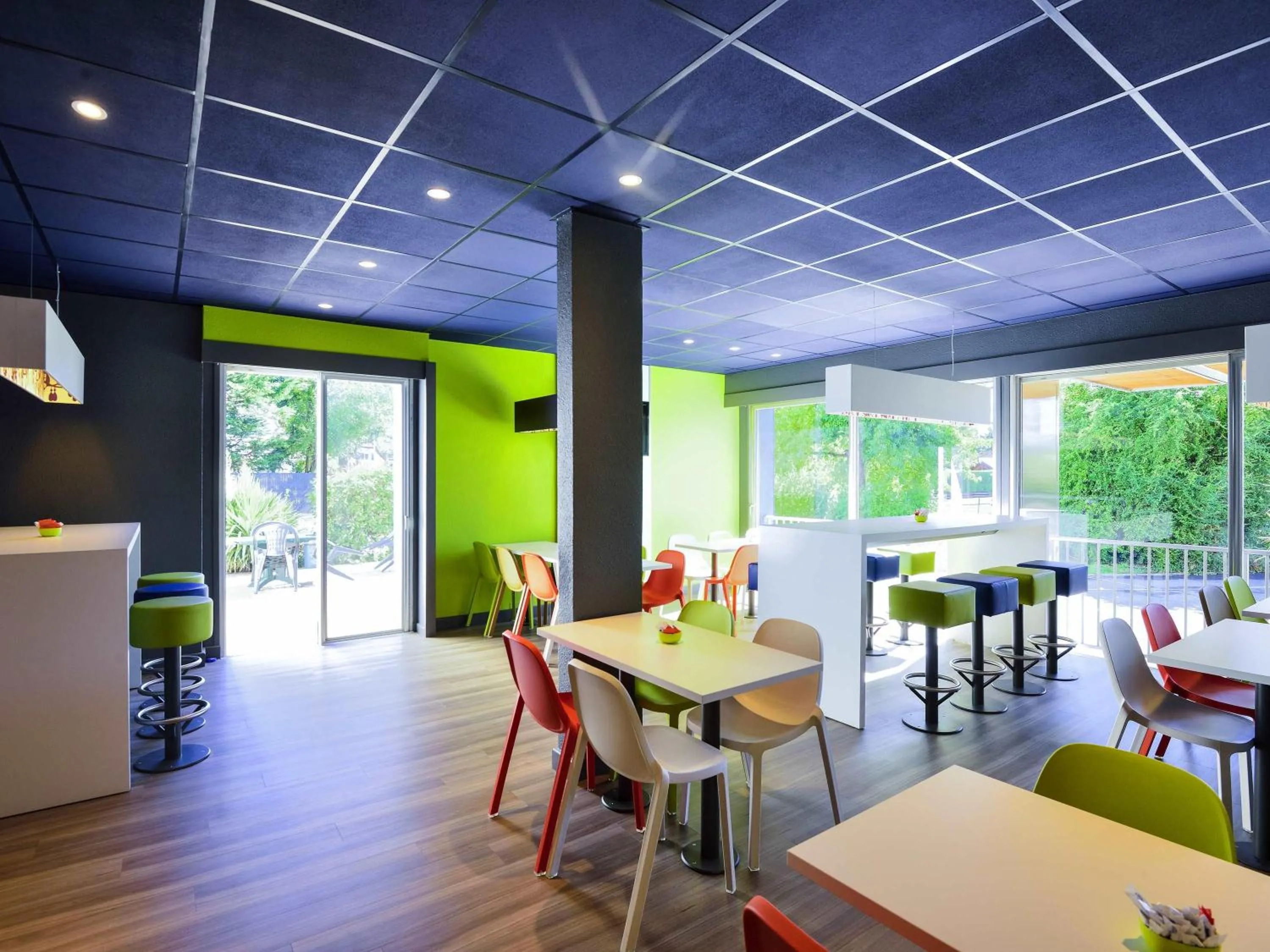 Breakfast in ibis budget Pau Lescar