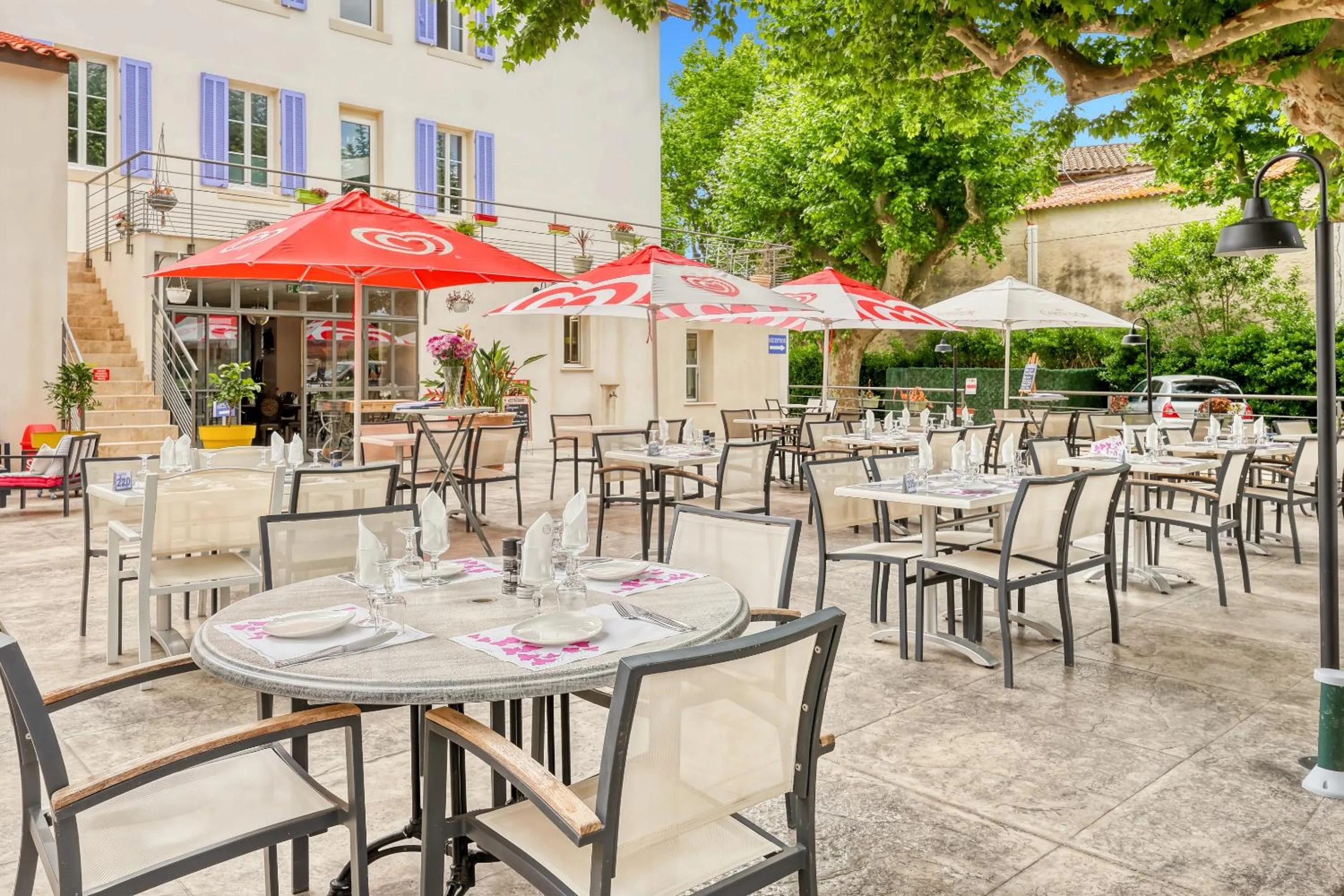 Hotel Restaurant Le Castel Fleuri