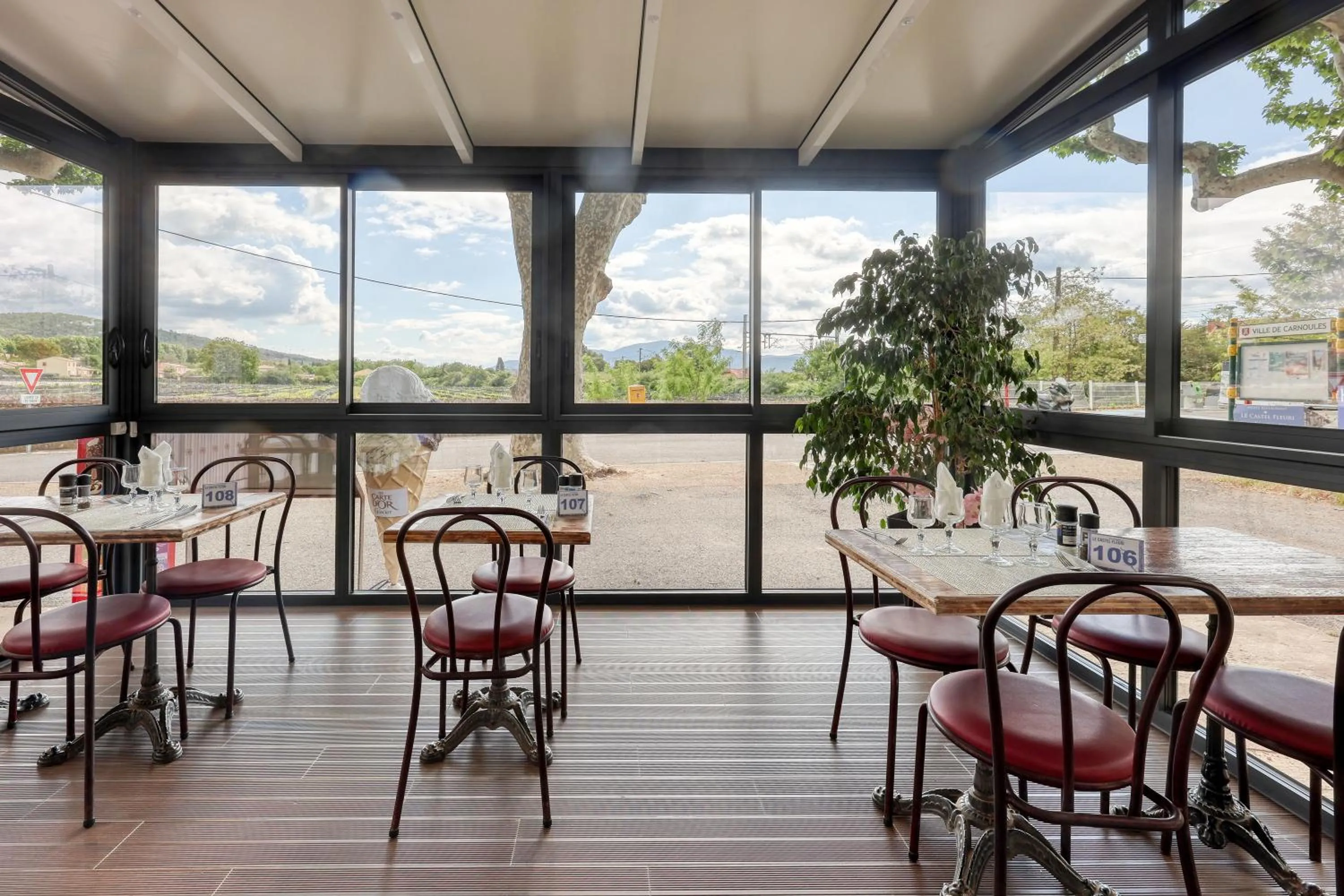 Hotel Restaurant Le Castel Fleuri