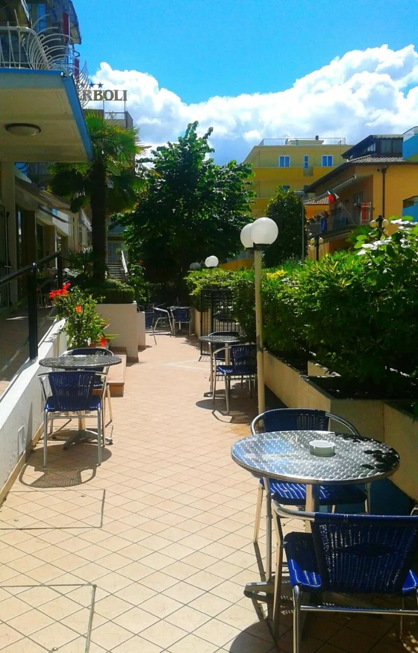 Facade/entrance in Hotel Universo