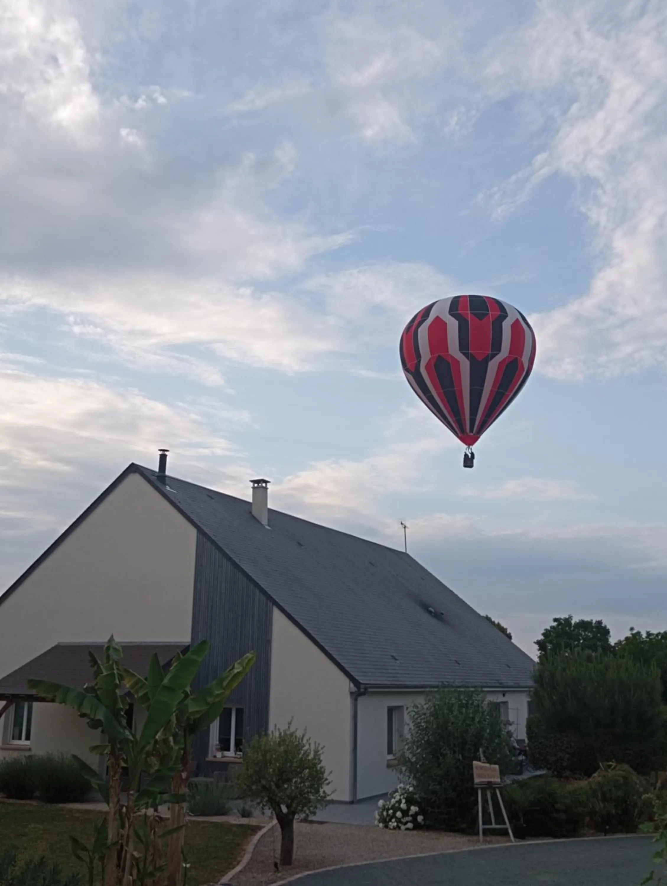 Property building in Chambres d'hotes " O Doux Matins " aux portes de Chinon