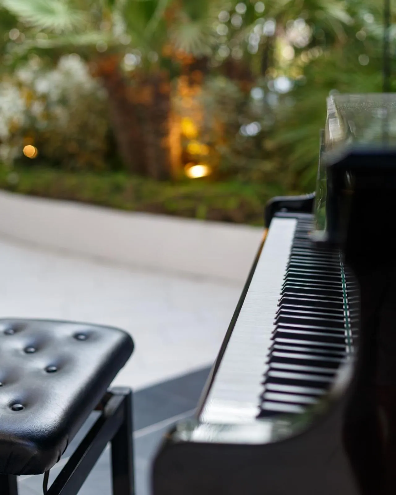 Evening entertainment in Hotel Mariver