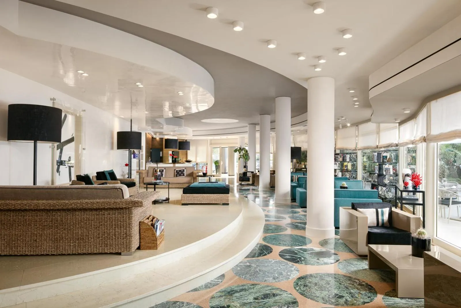 Lobby or reception in Hotel Mariver