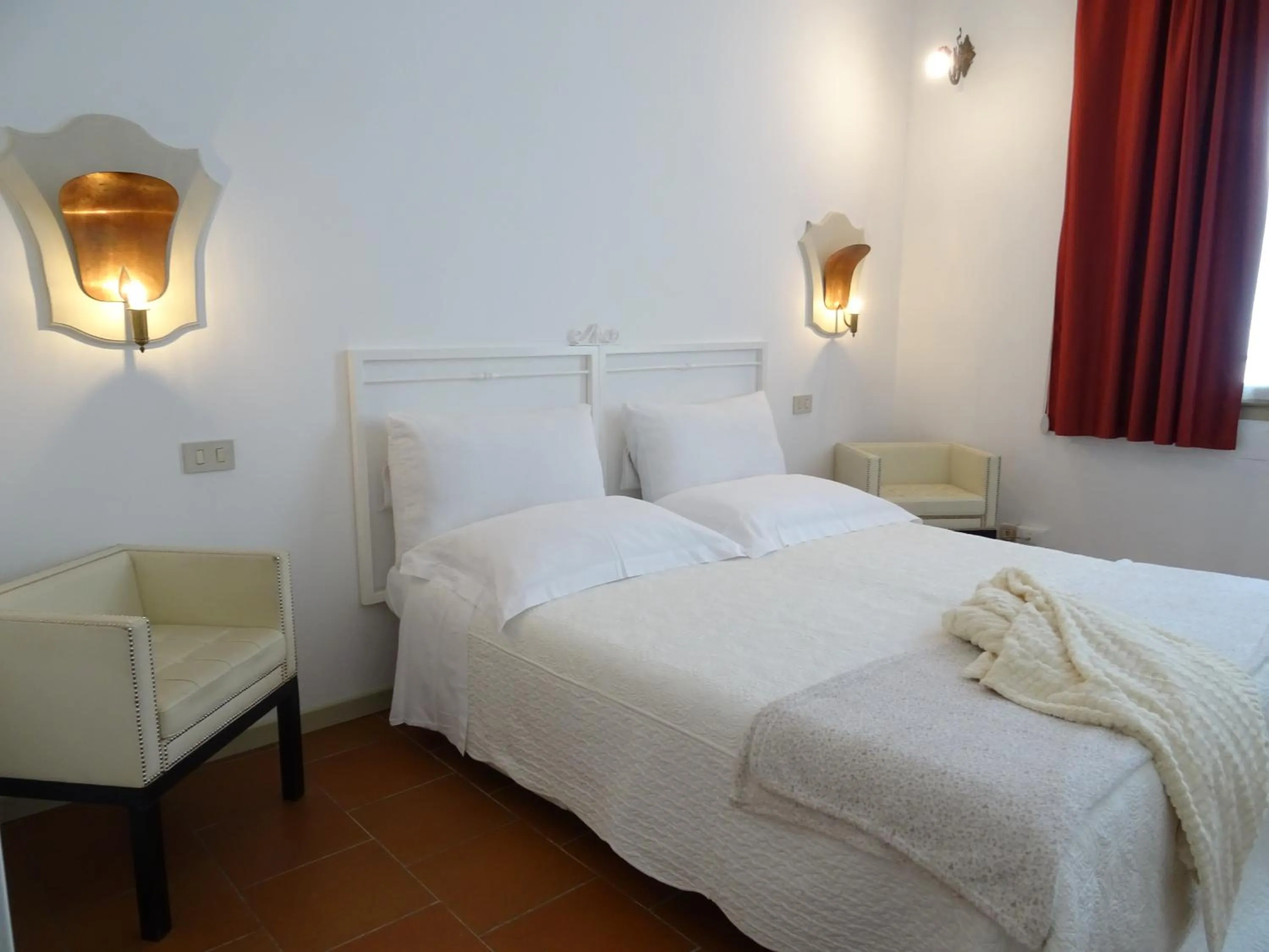 Photo of the whole room, Bed in CharmeRooms Villa Moroni