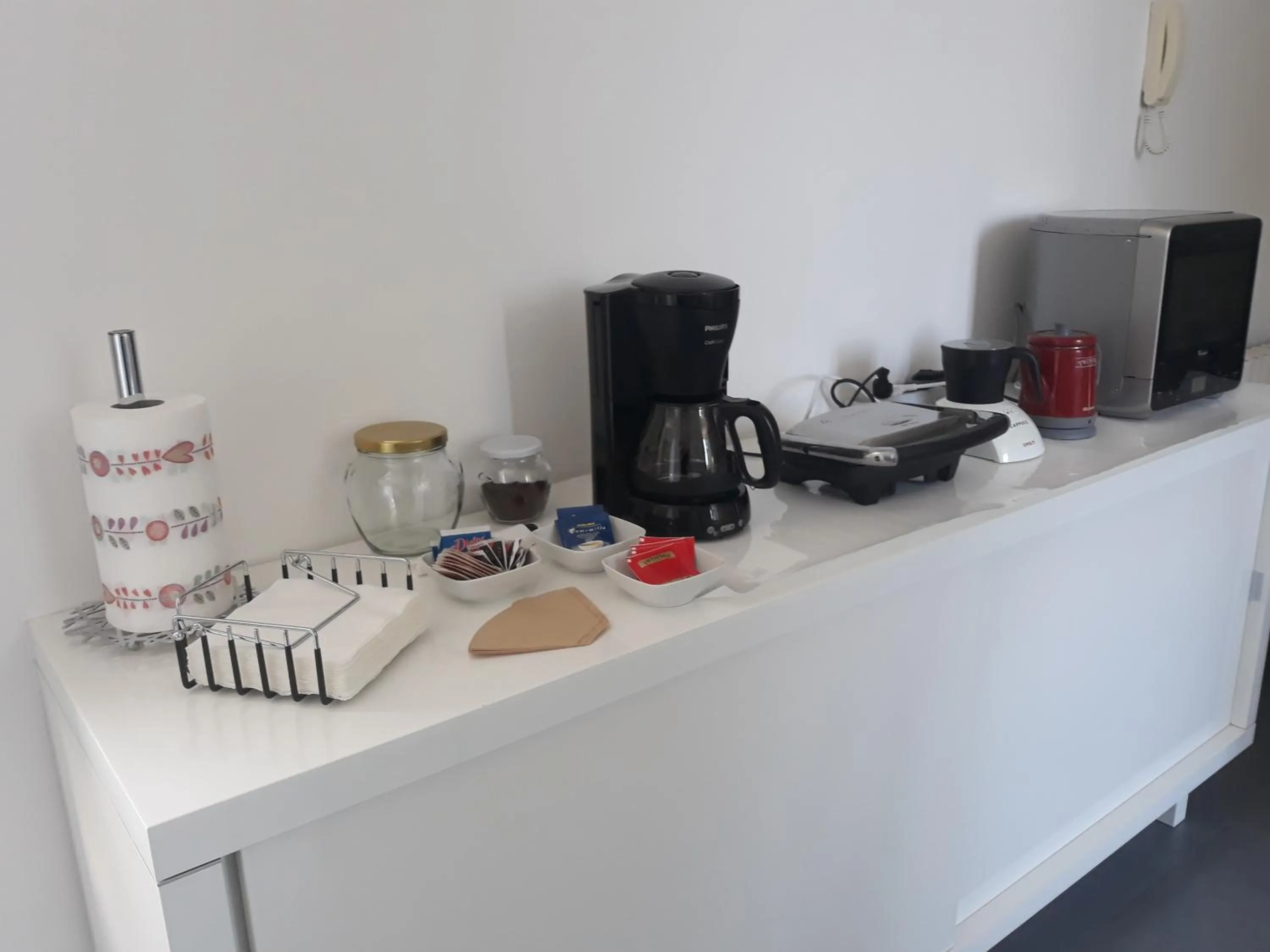 Coffee/tea facilities in CharmeRooms Villa Moroni