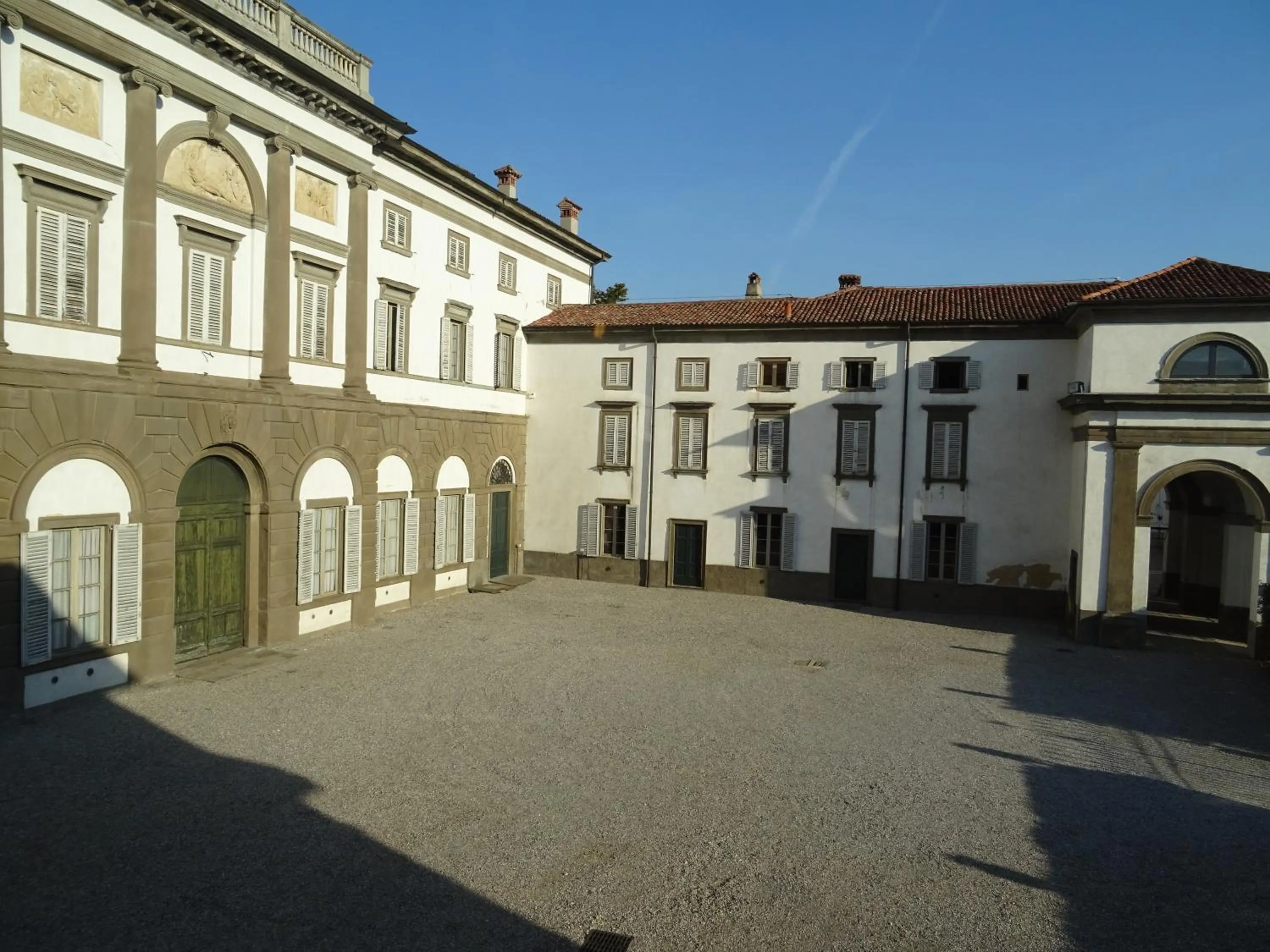 Property building in CharmeRooms Villa Moroni