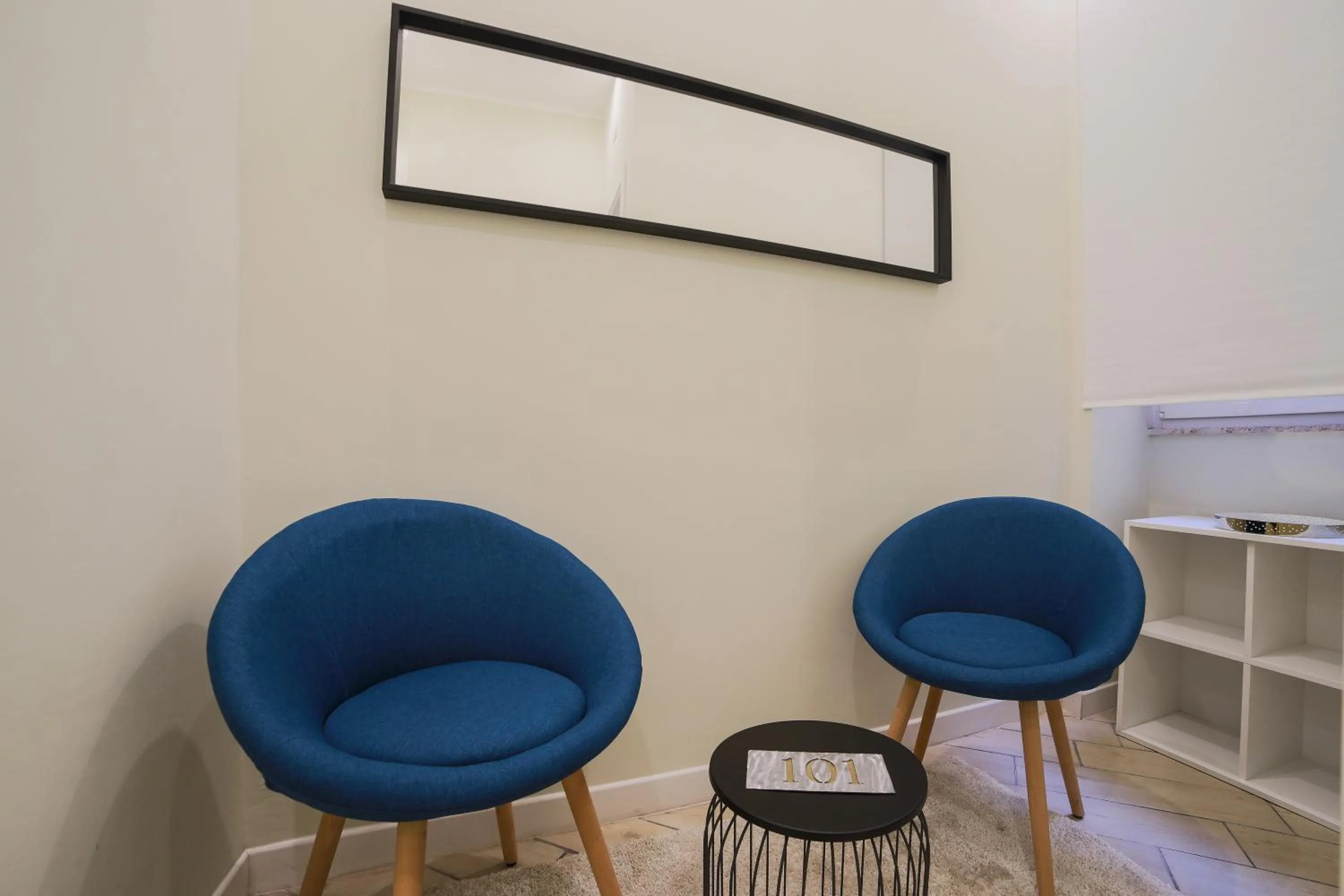 Seating area in Pantheon Unique Rooms