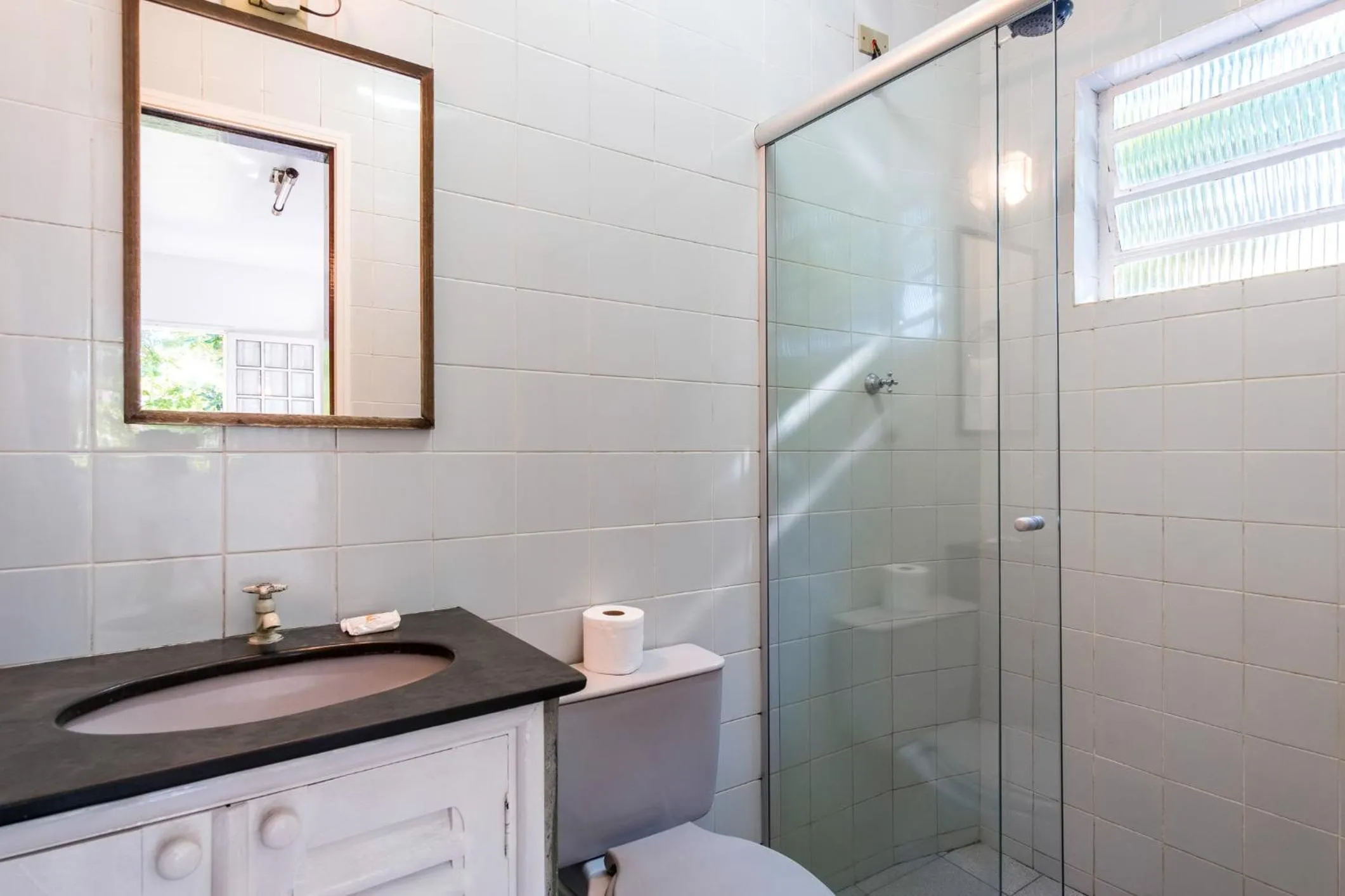 Toilet in Pousada Sanremo Inn