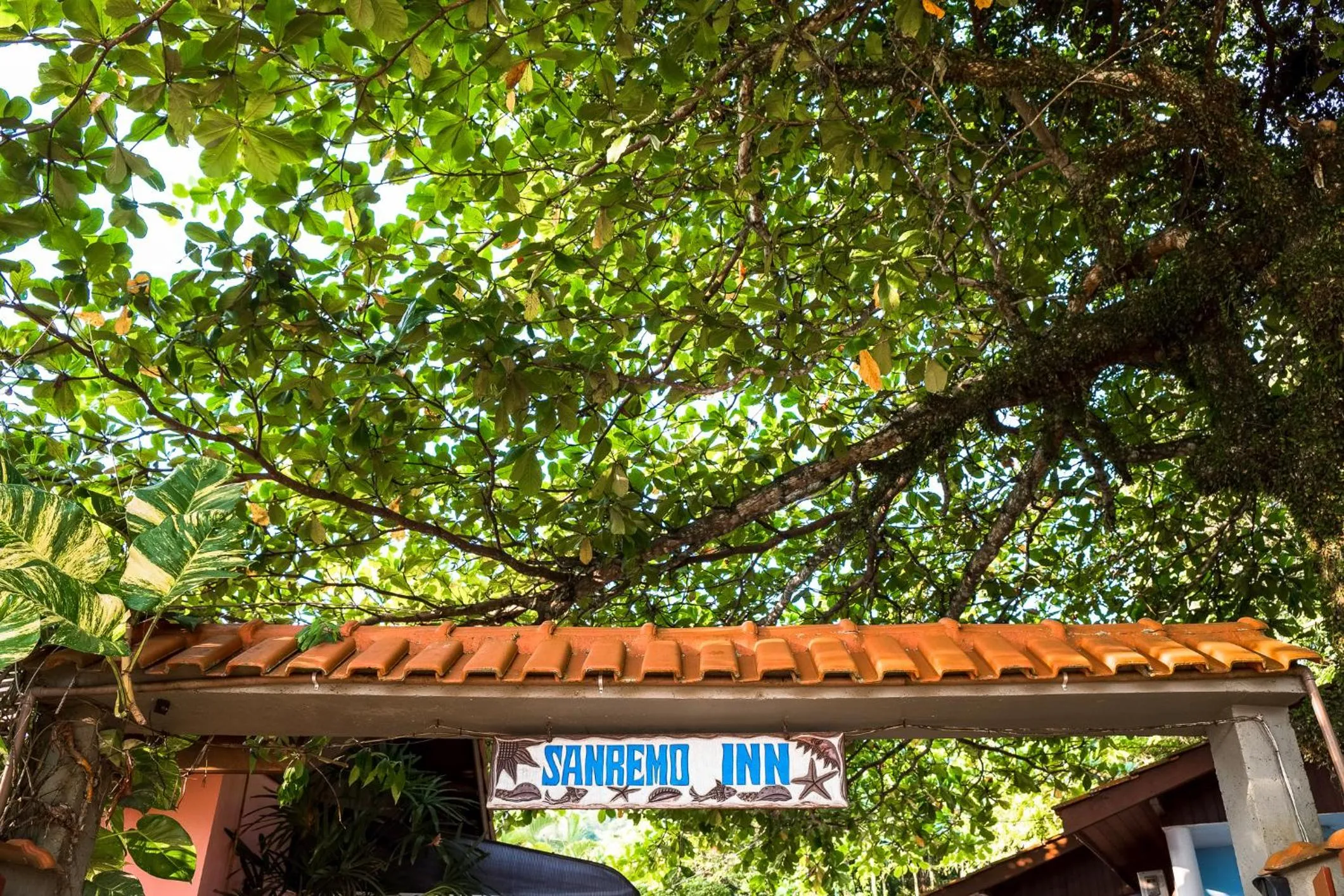 Property building in Pousada Sanremo Inn