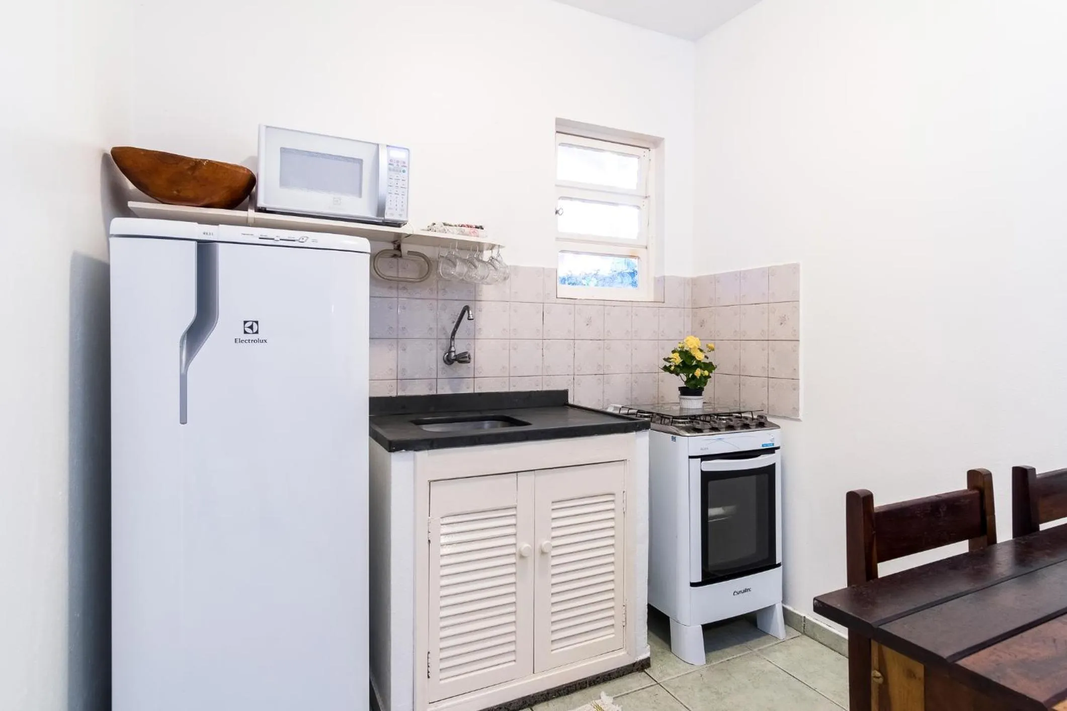 Kitchen or kitchenette in Pousada Sanremo Inn