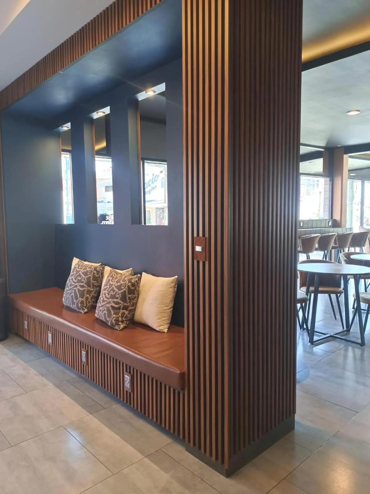 Lobby or reception in Best Western Real Tula Express