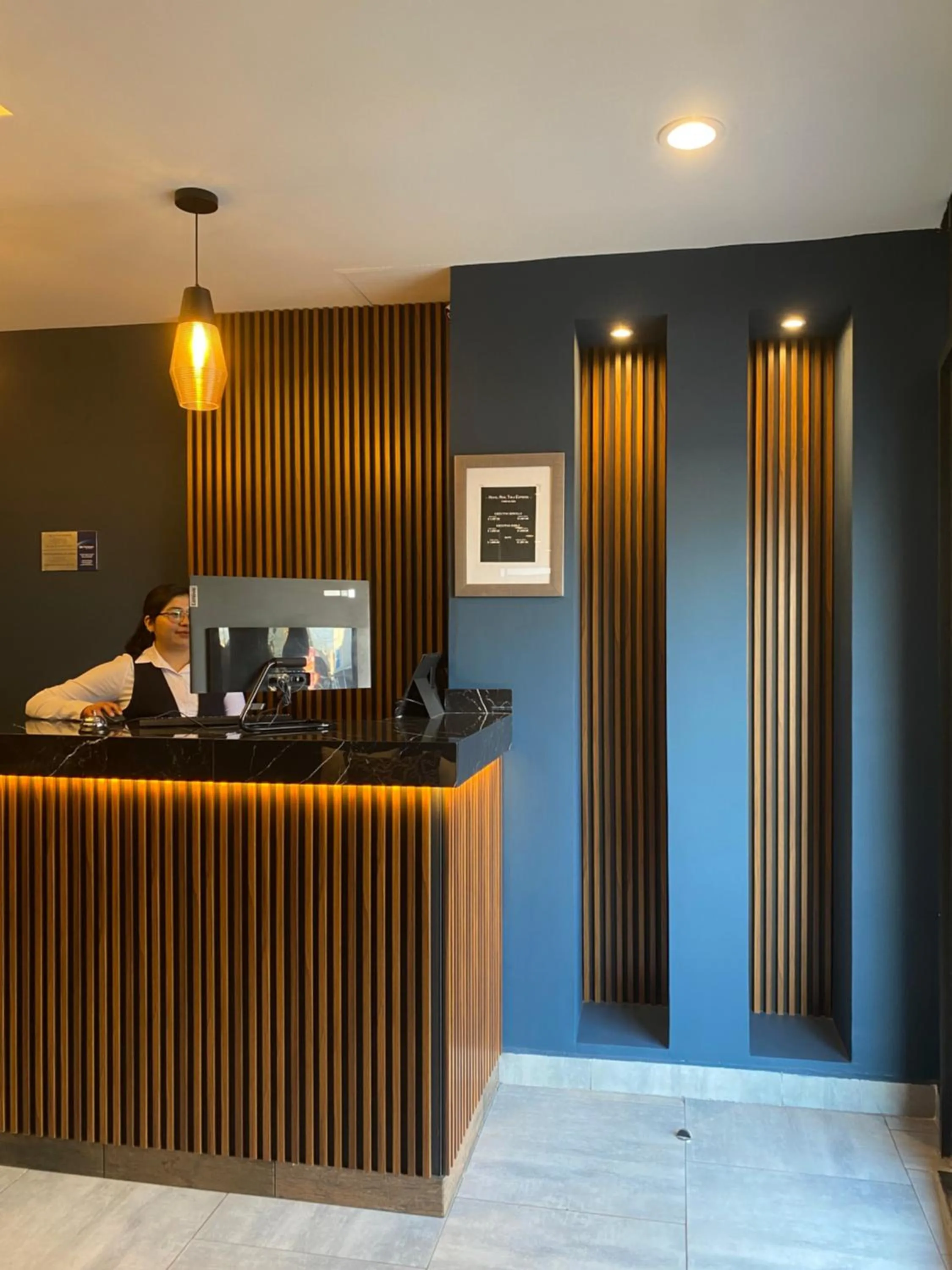 Lobby or reception in Best Western Real Tula Express