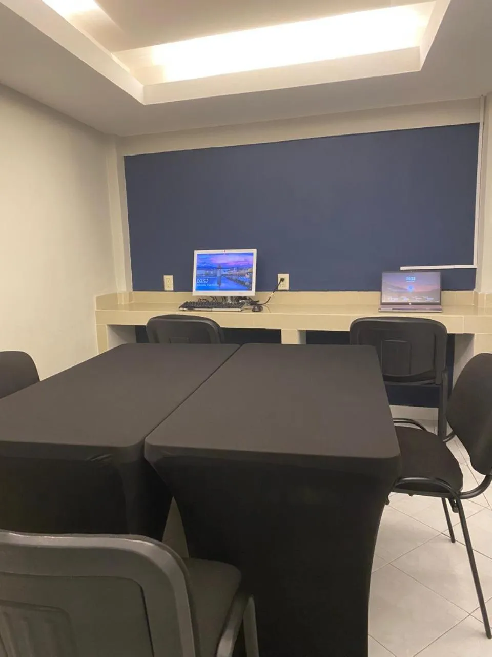 Business facilities in Best Western Real Tula Express